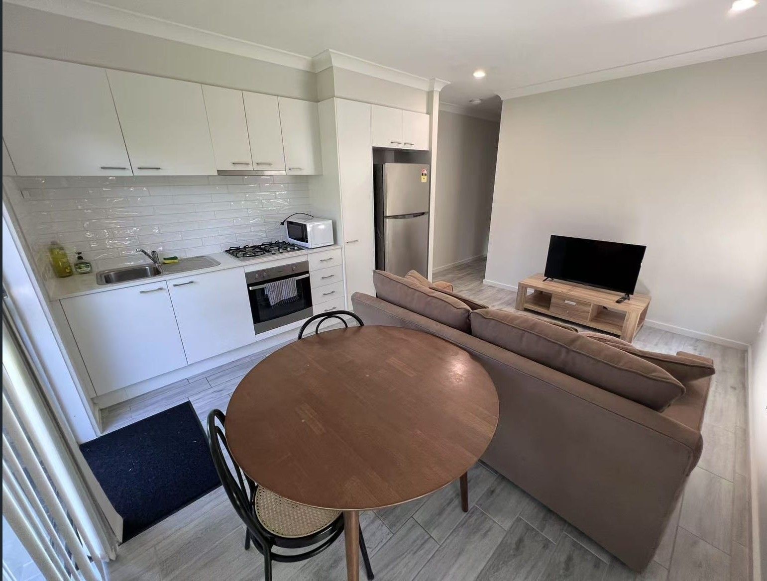 11 Goodwood Street — photo 6 of 15