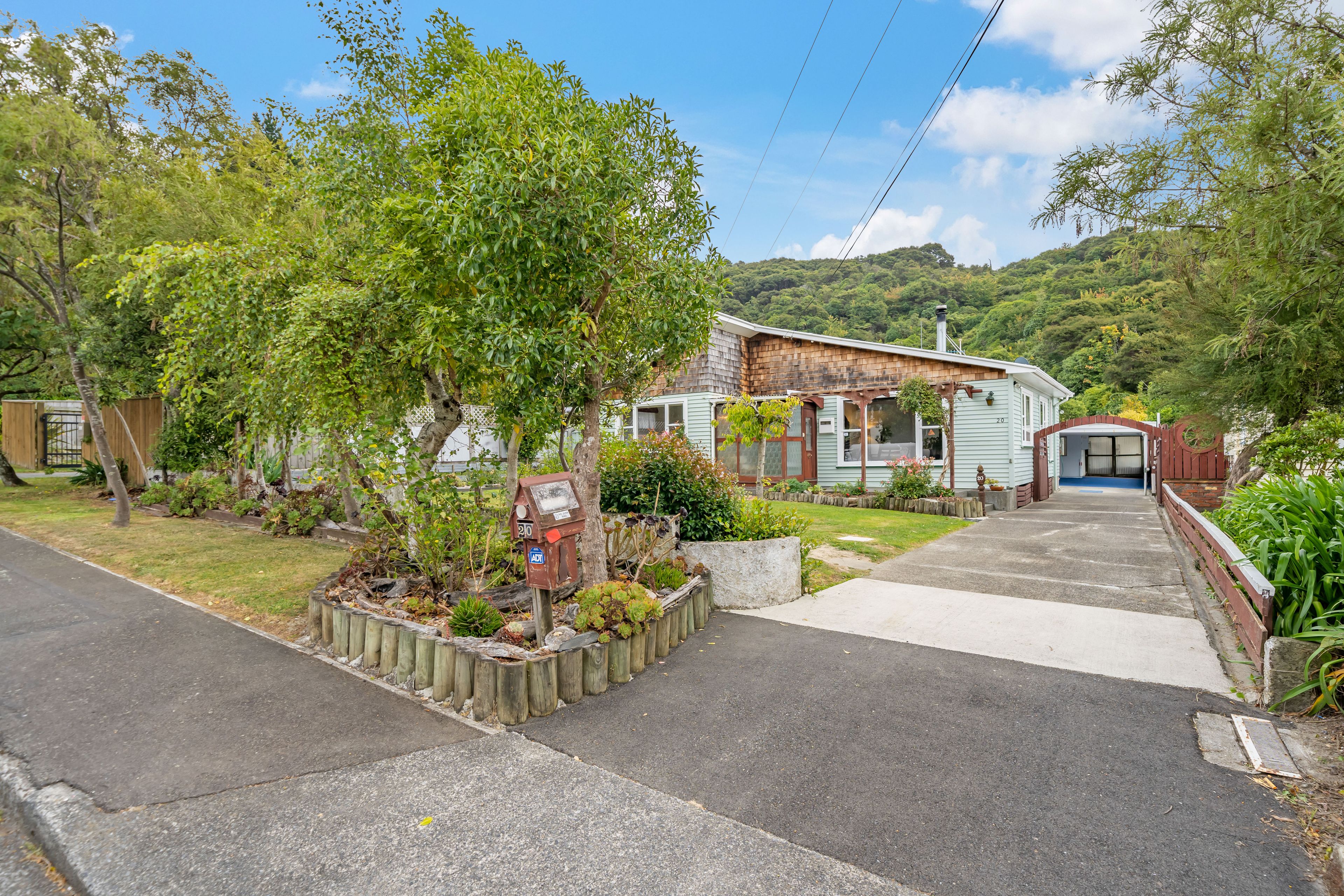 20 Davis Grove, Wainuiomata, Lower Hutt City