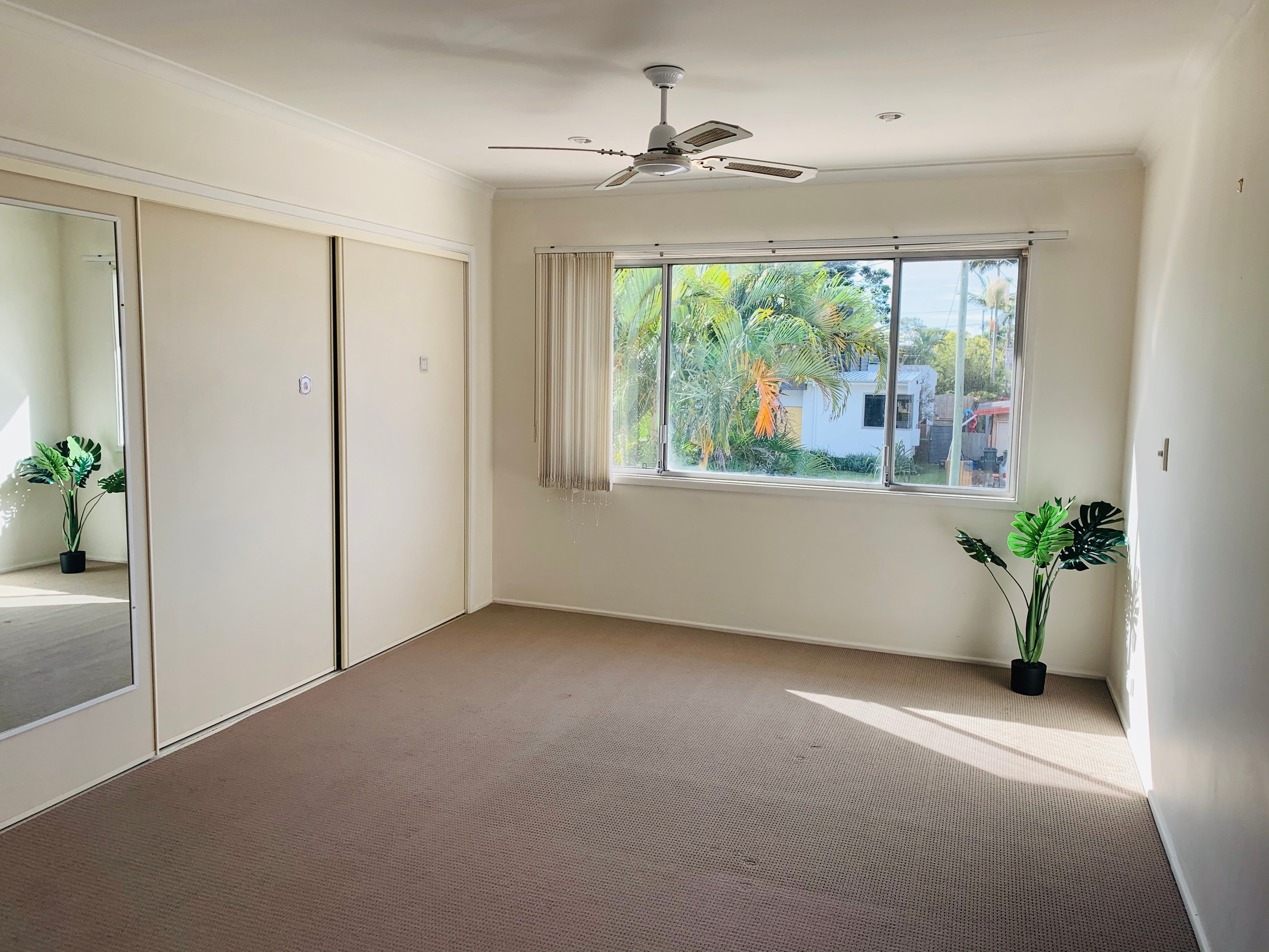 32 Kallay Street, Miami, QLD 4220
