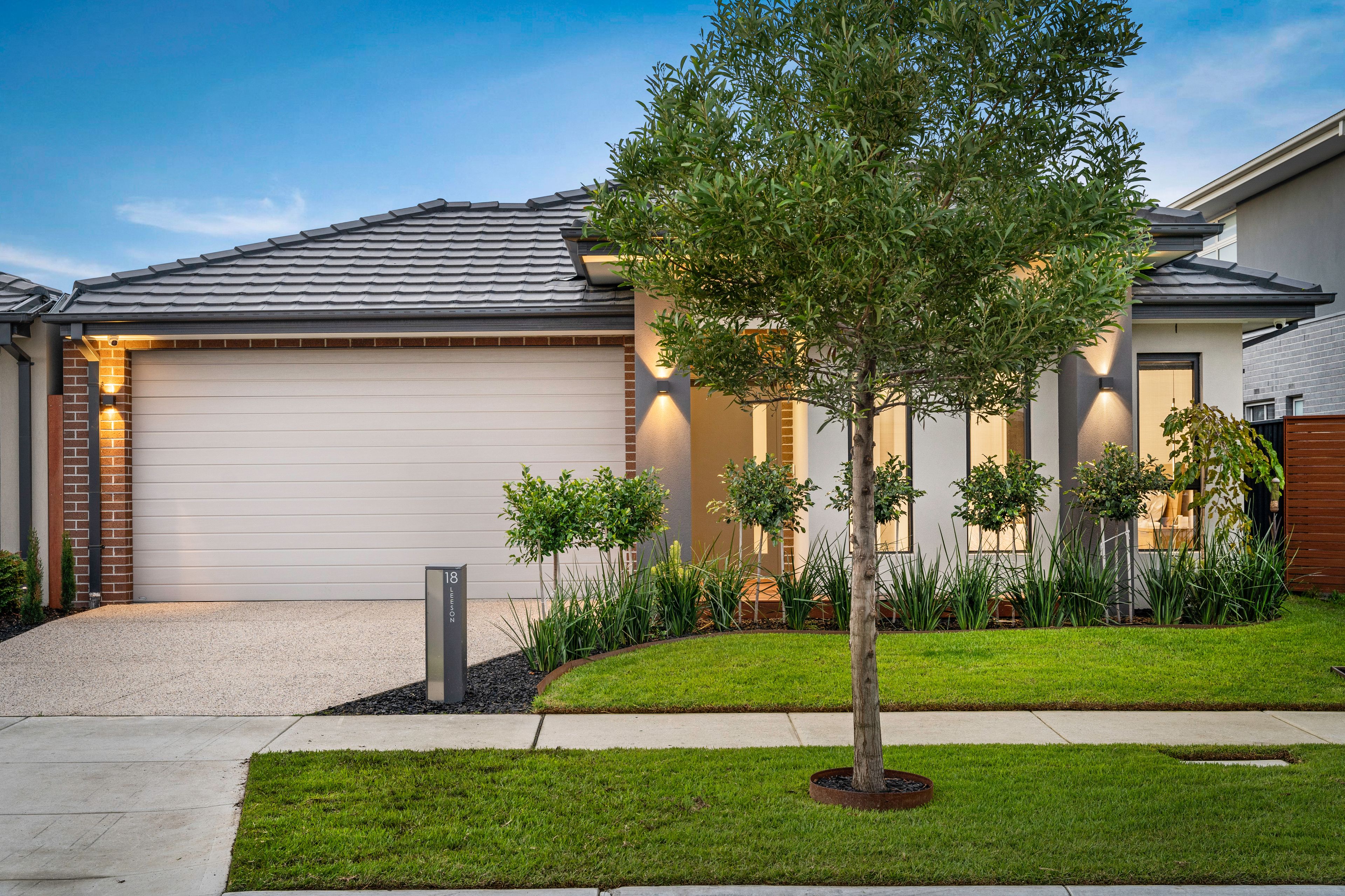18 Leeson Street, Officer South, VIC 3809