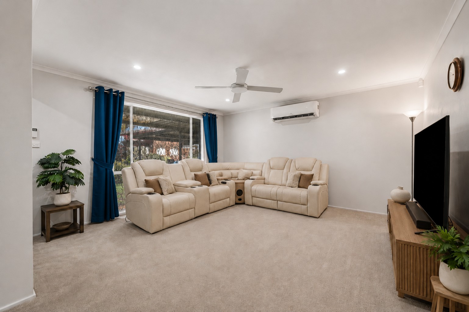 6 Cawdor Place, Rosemeadow, NSW 2560