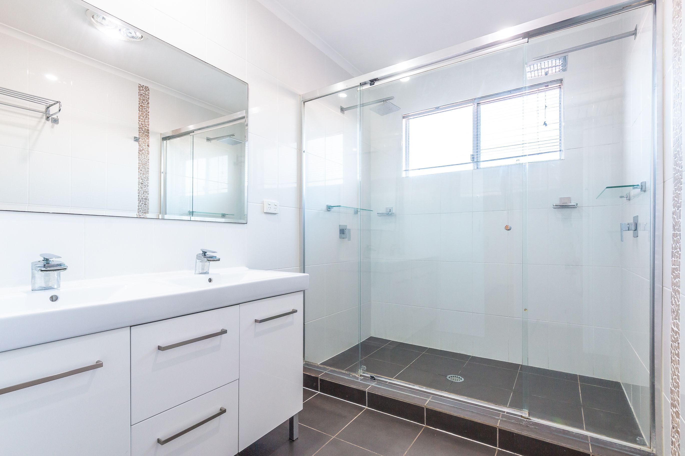 16 Lilla Street — photo 10 of 18