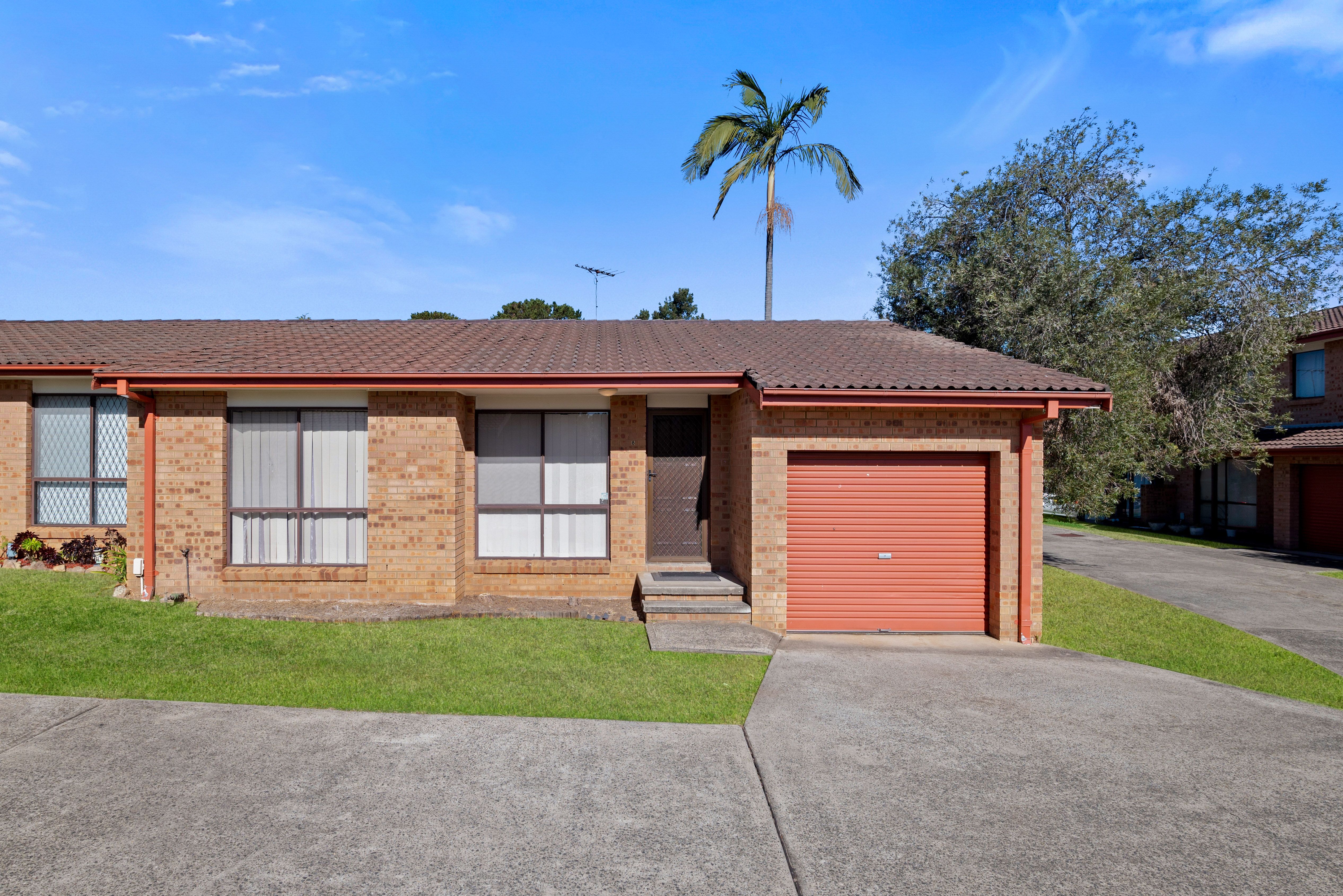 3 First Avenue, Macquarie Fields NSW 2564