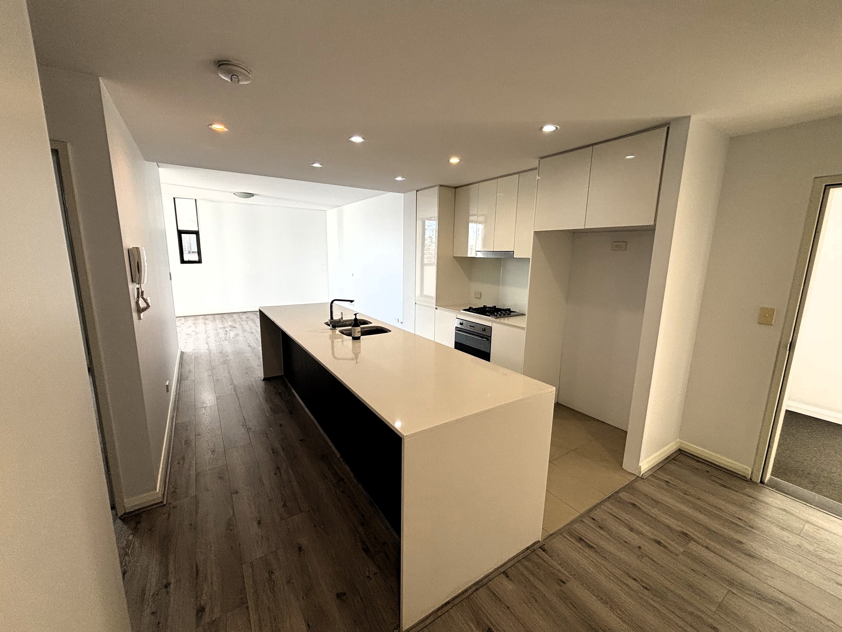 206/11D Mashman Avenue, Kingsgrove, NSW 2208