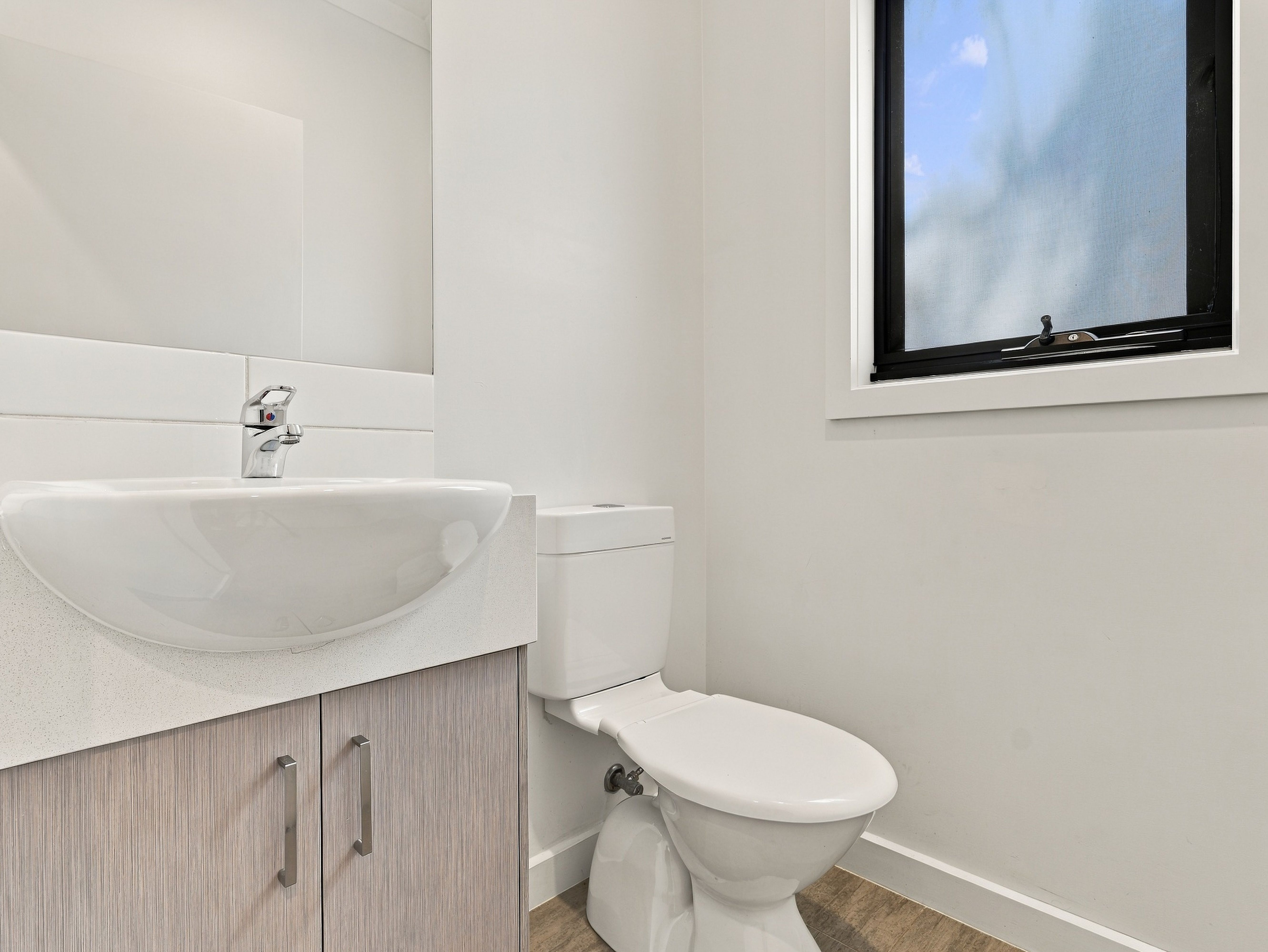 3/9 Watergum Court — photo 18 of 20