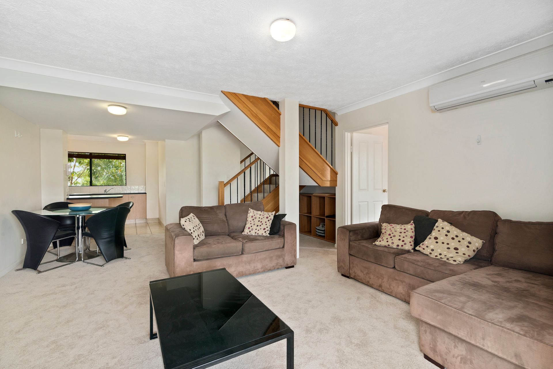 12/10-12 Darrambal Street, CHEVRON ISLAND, QLD 4217