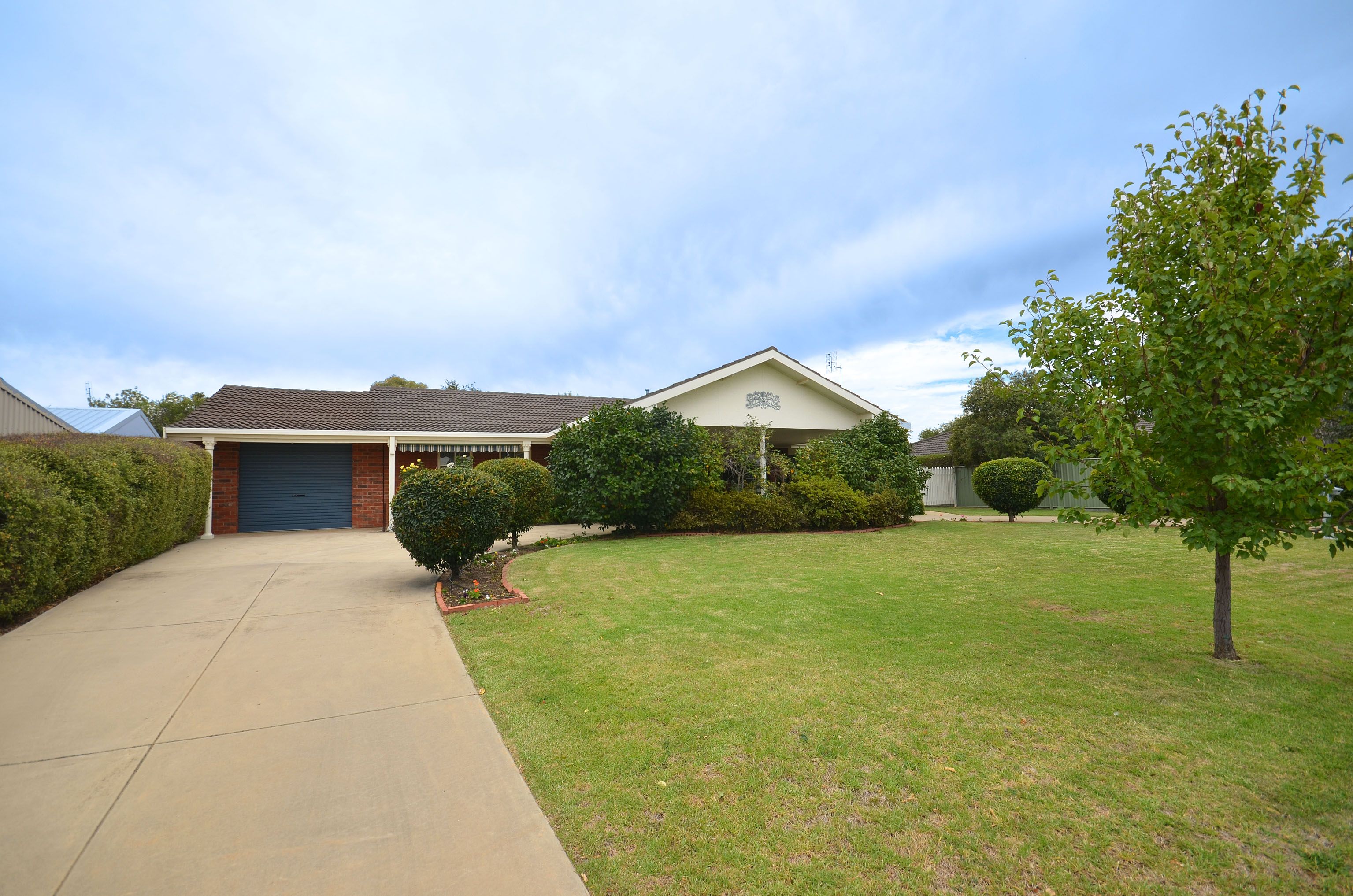 4 Lawson Drive, Moama, NSW 2731