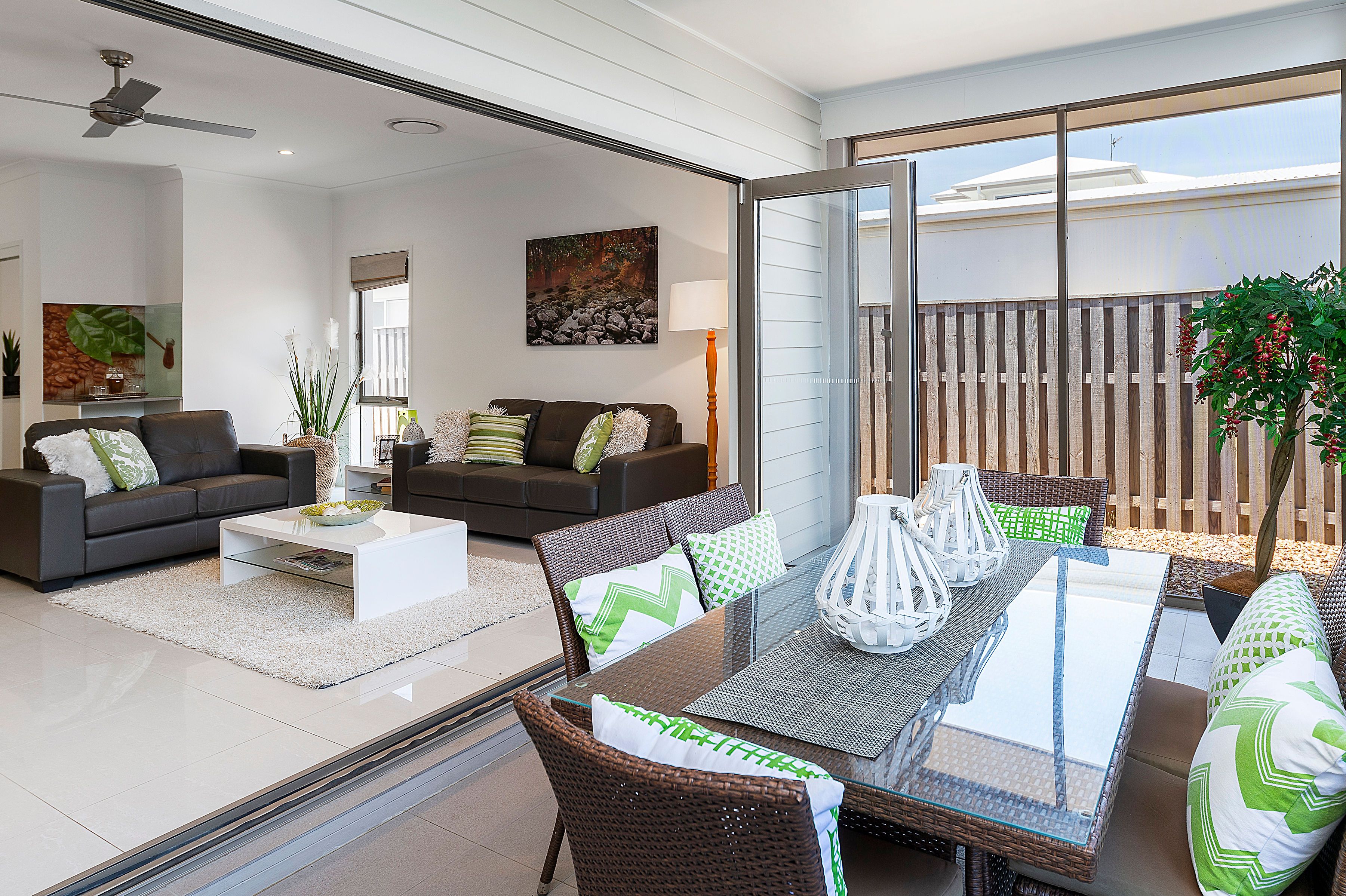 10 Greenglade Court