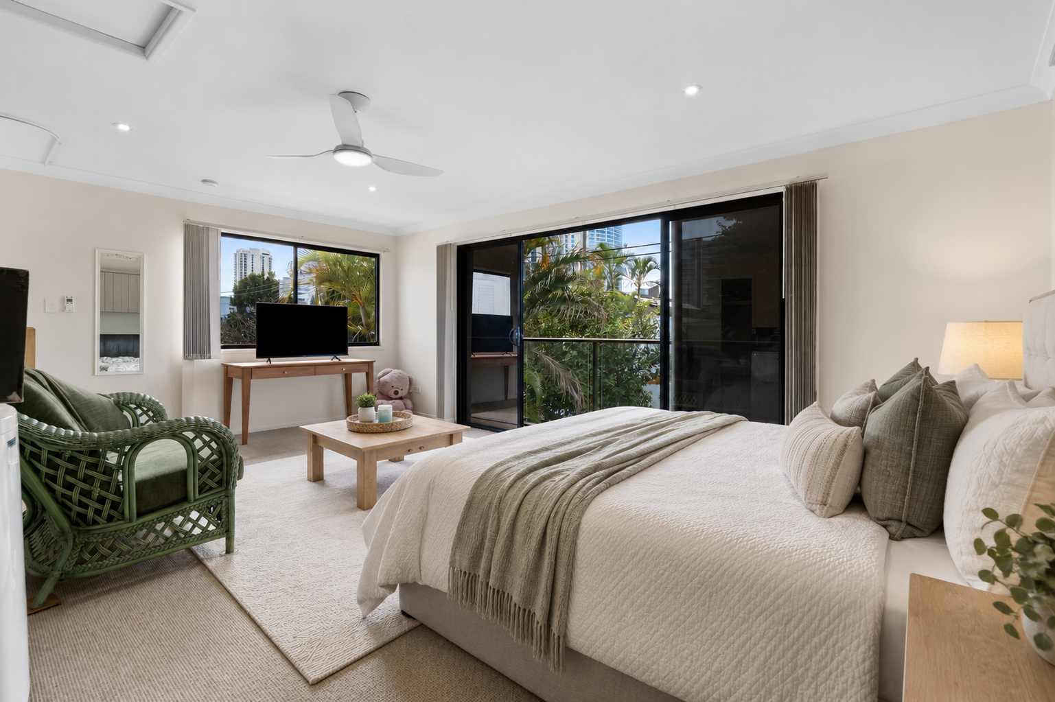 1/77 Paradise Island, Surfers Paradise, QLD 4217