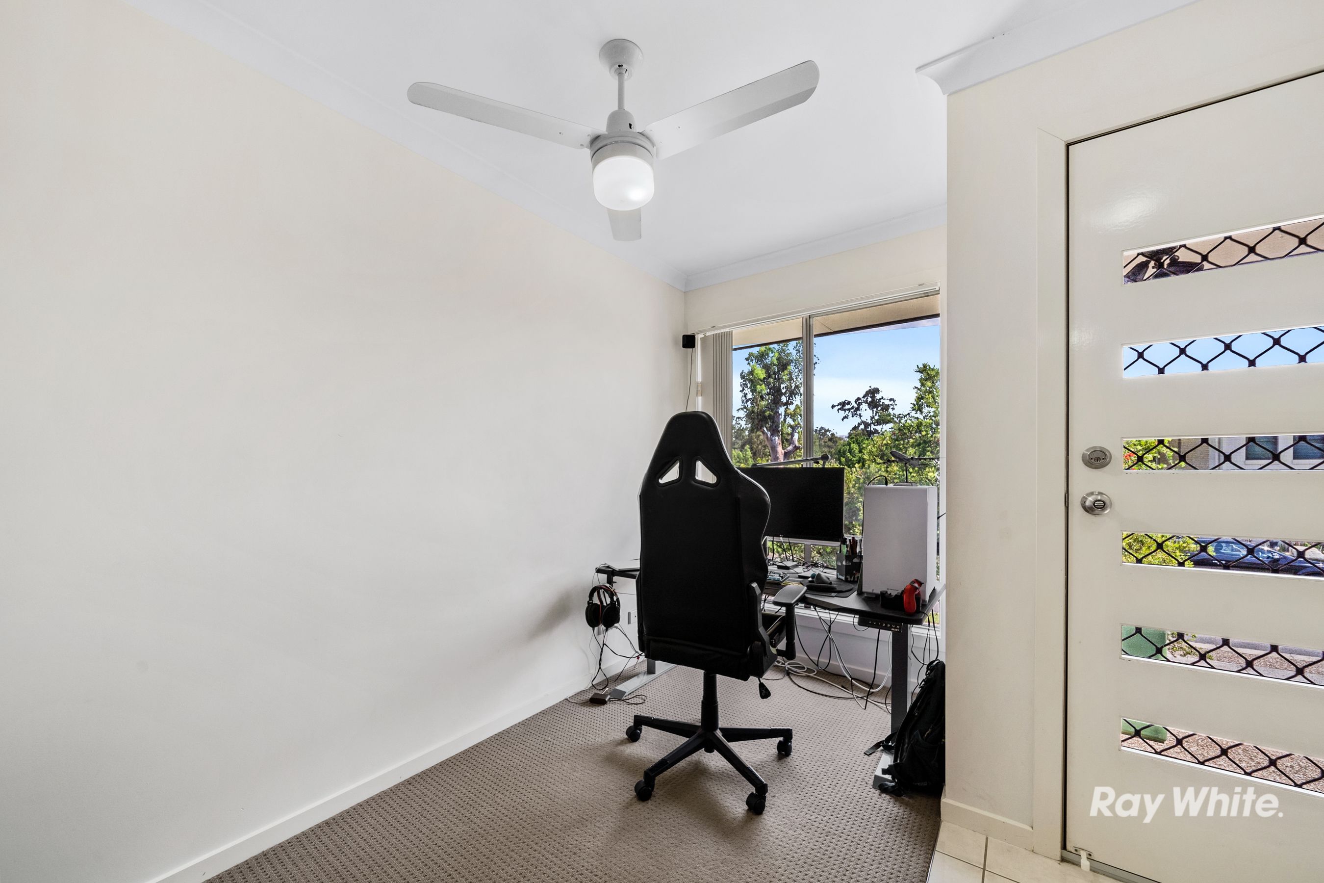 7 Livinus Place, Augustine Heights, QLD 4300