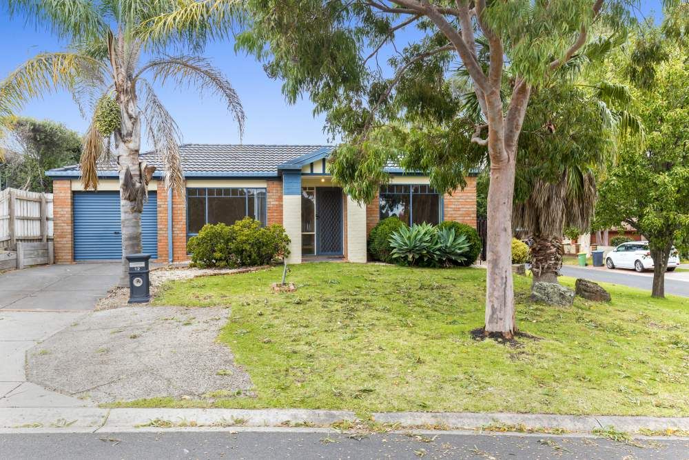12 Overton Close, Rowville VIC 3178