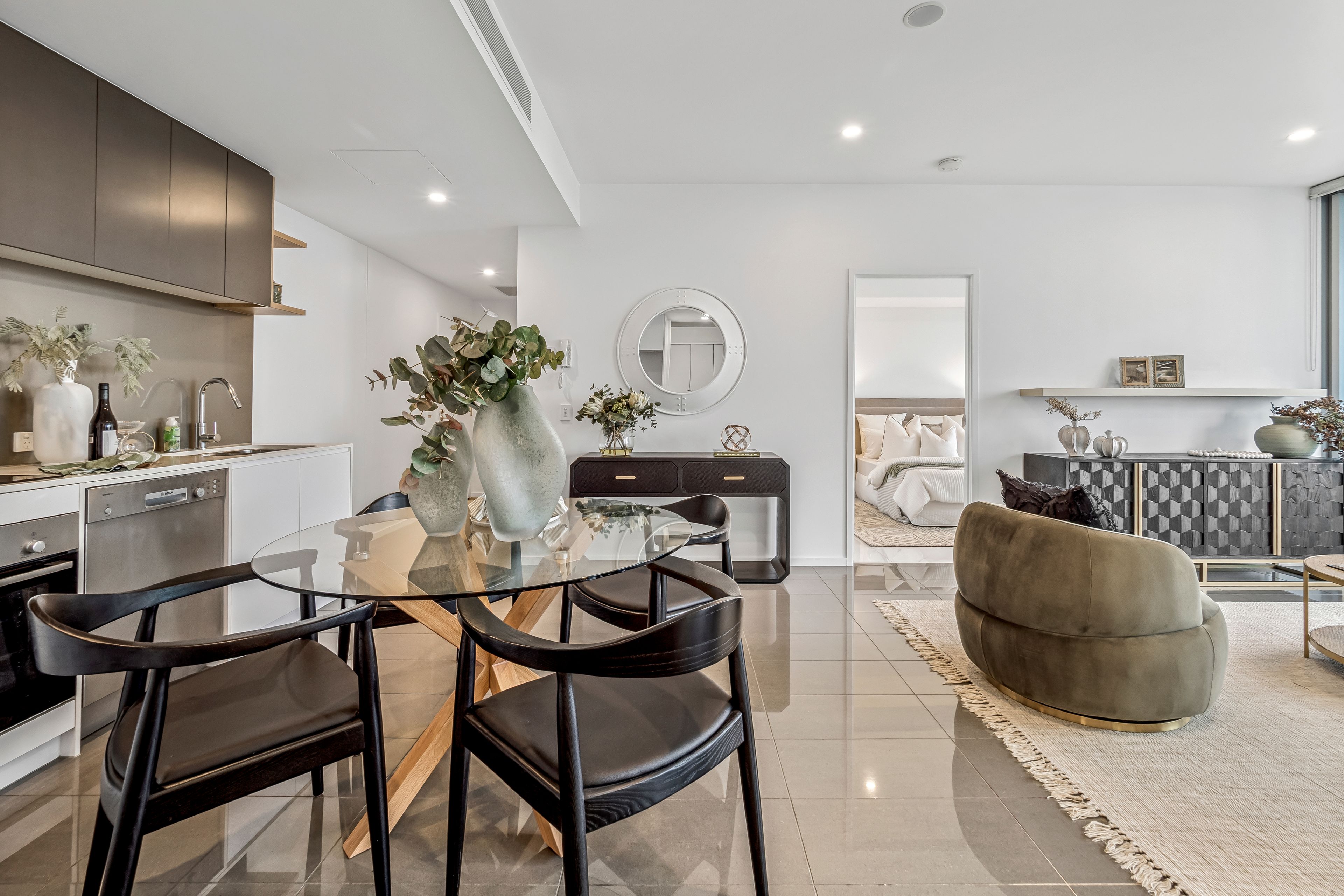 705/32 Russell Street — photo 10 of 18