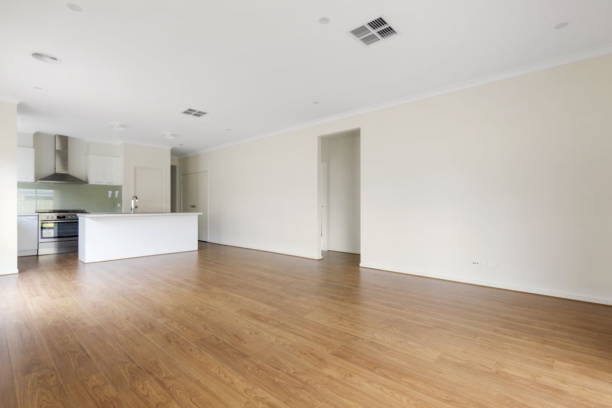 76 Goldeneye Circuit, Werribee, VIC 3030