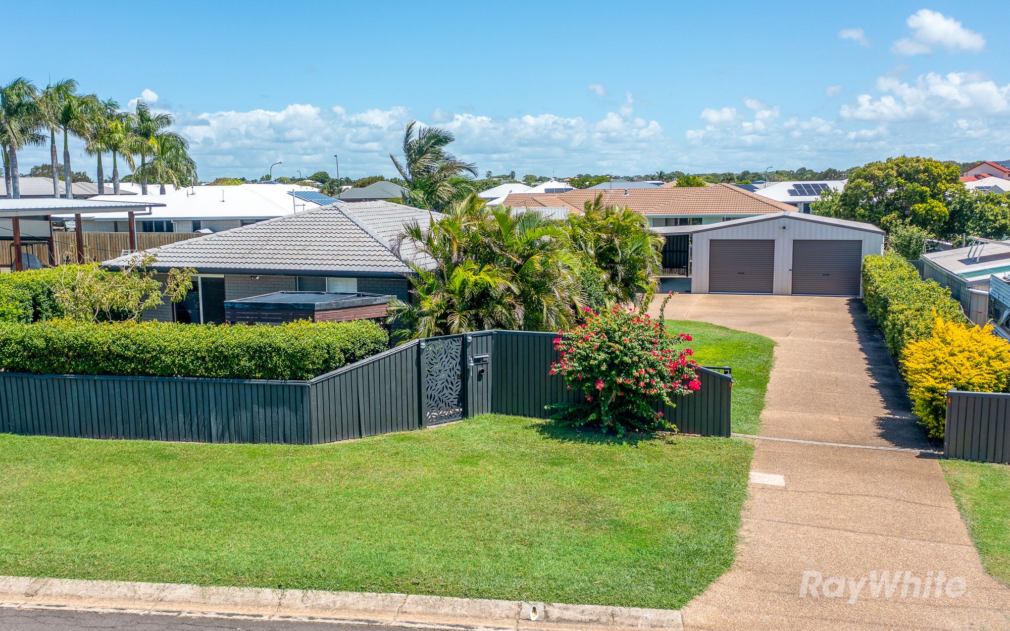 3 Marian Street, Coral Cove, QLD 4670