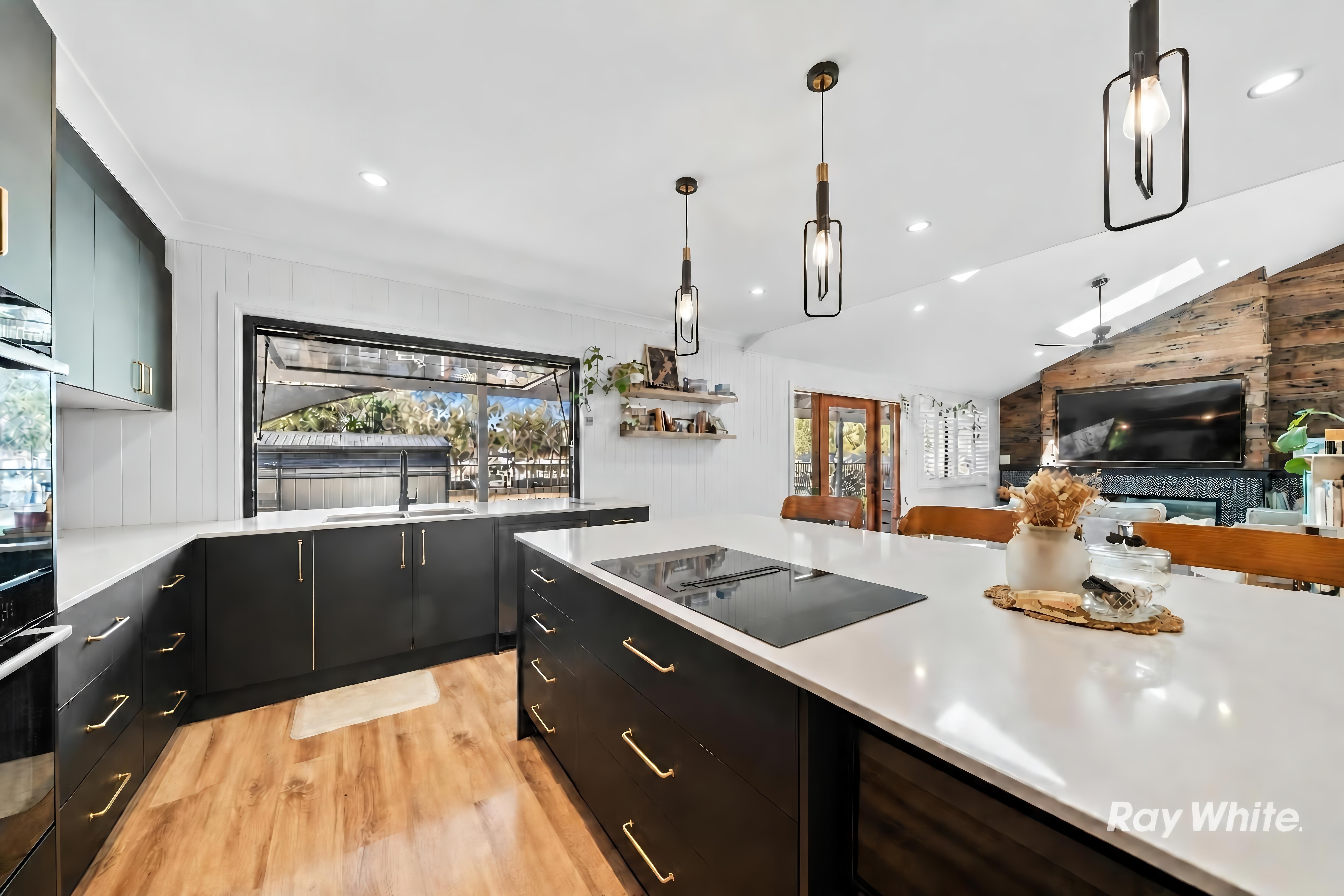 243-247 Buccan Road — photo 4 of 22