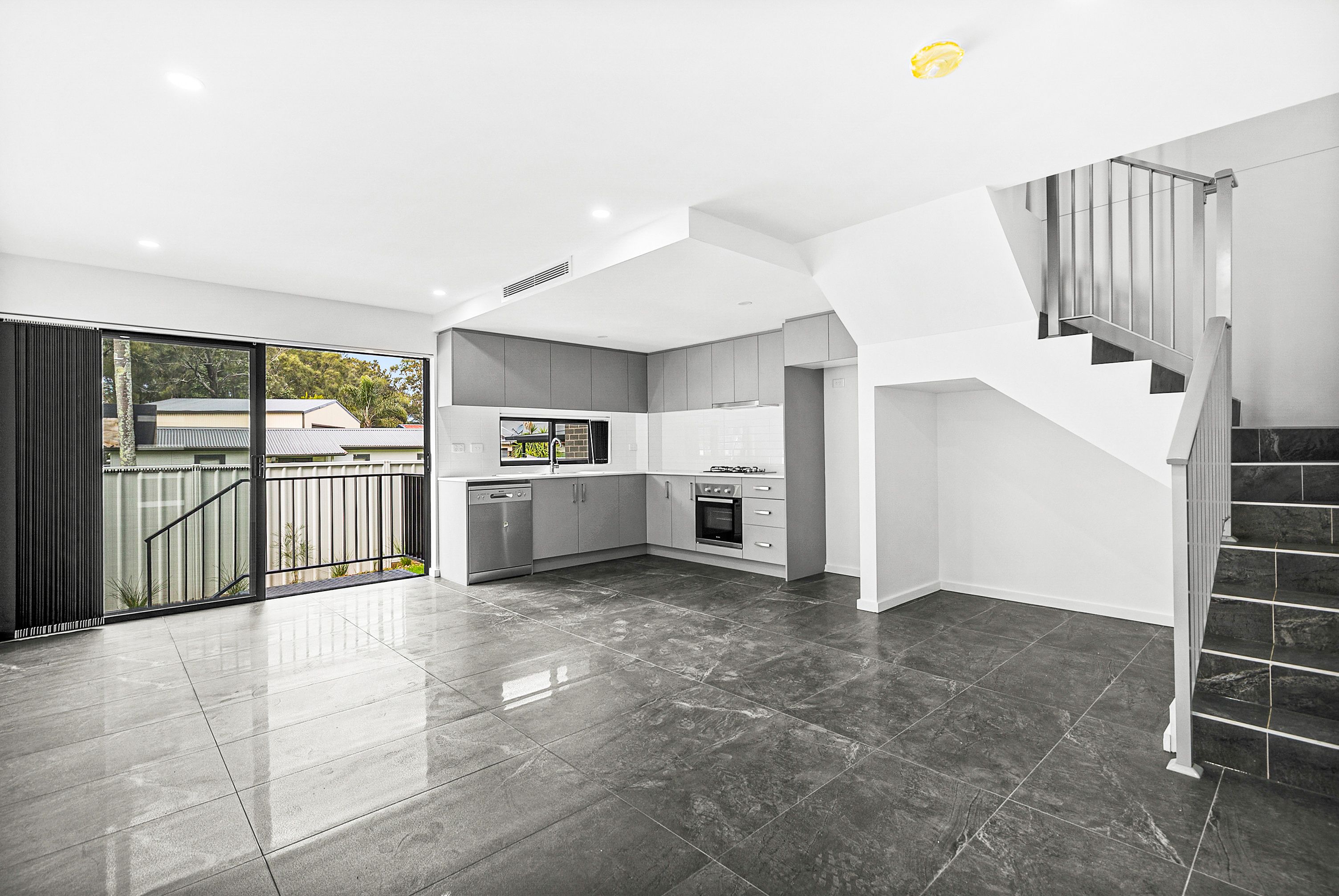 14/351 Princes Highway, Albion Park Rail, NSW 2527