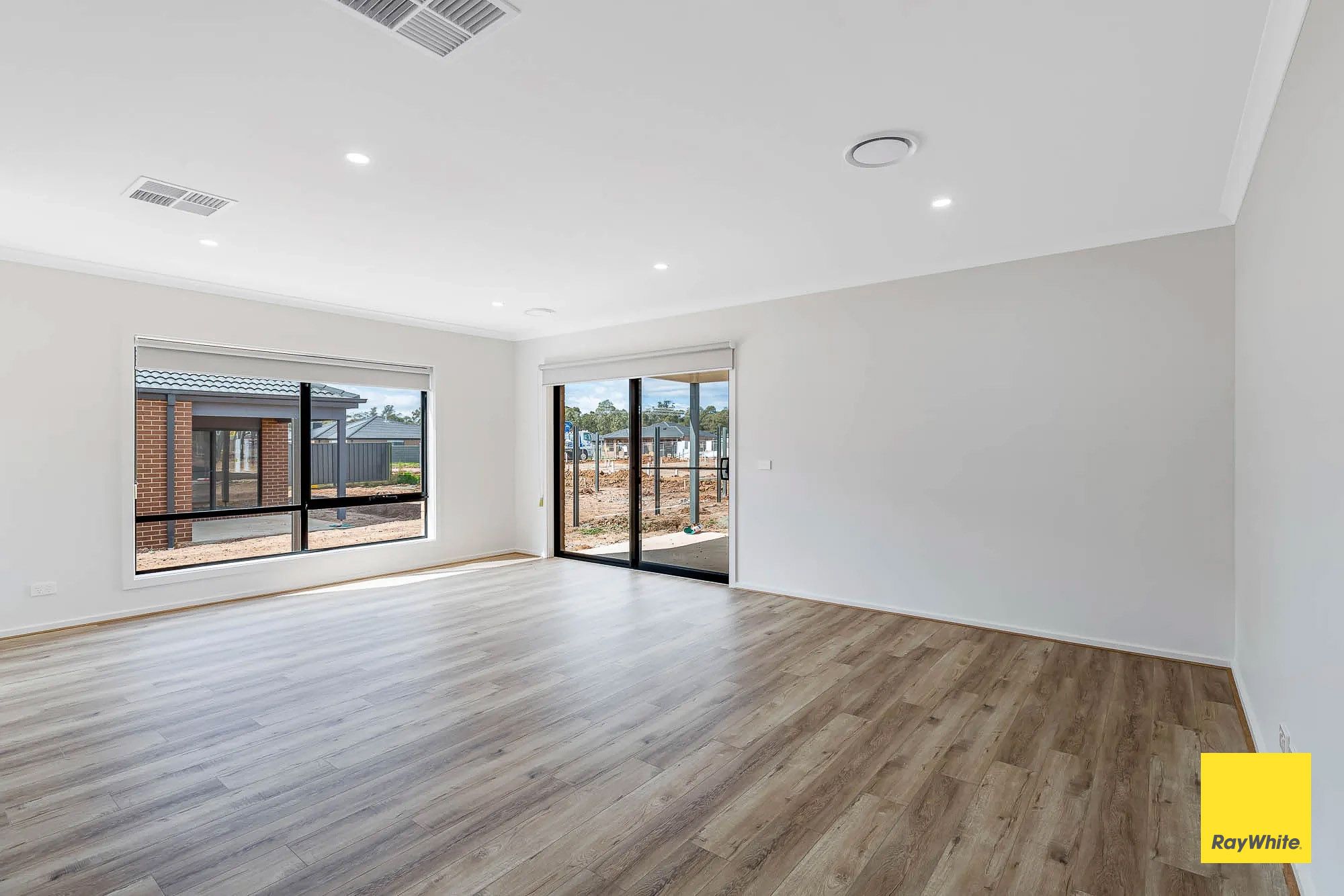 14 Pederson Drive — photo 4 of 12