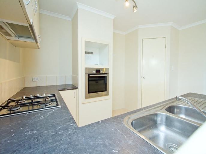 4/8 Acton Avenue, Bentley, WA 6102