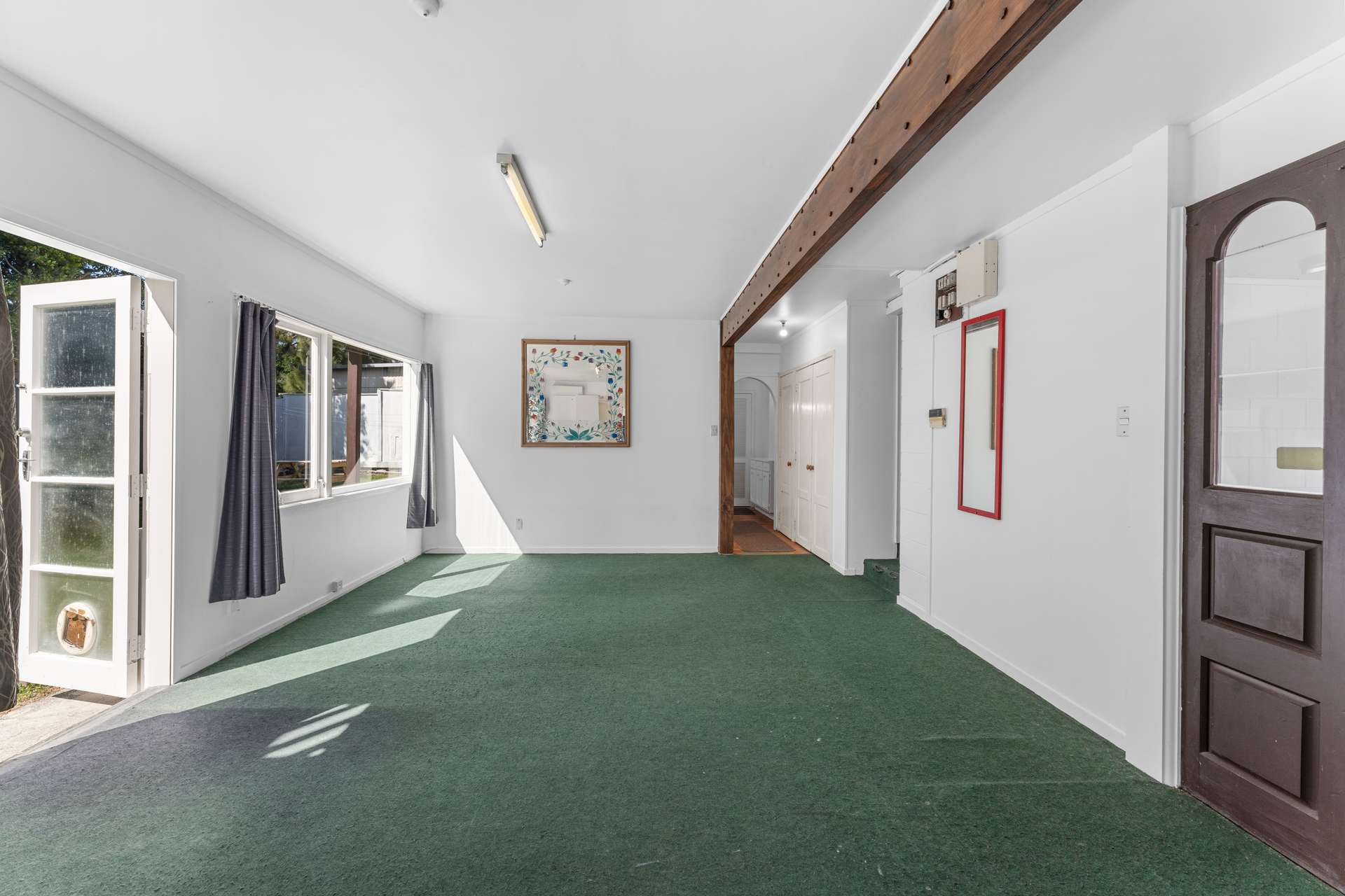 14 Lawrence Crescent photo 19