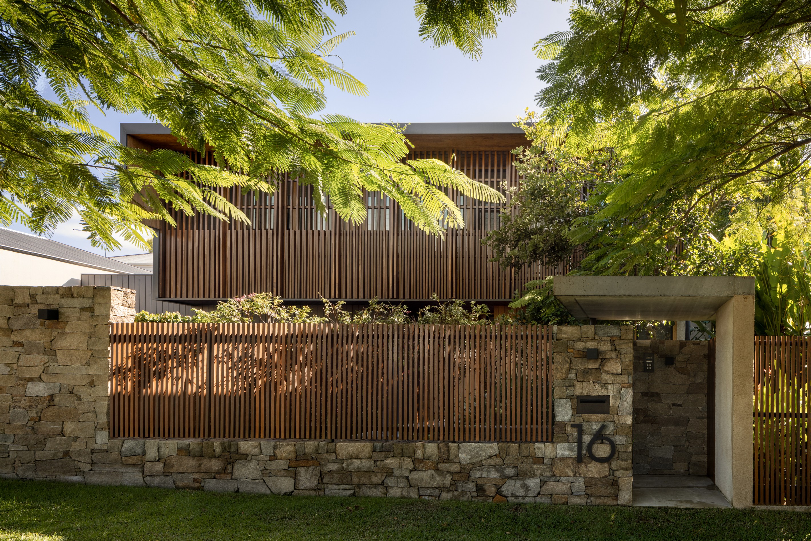 16 Bennison Street, Ascot, QLD 4007