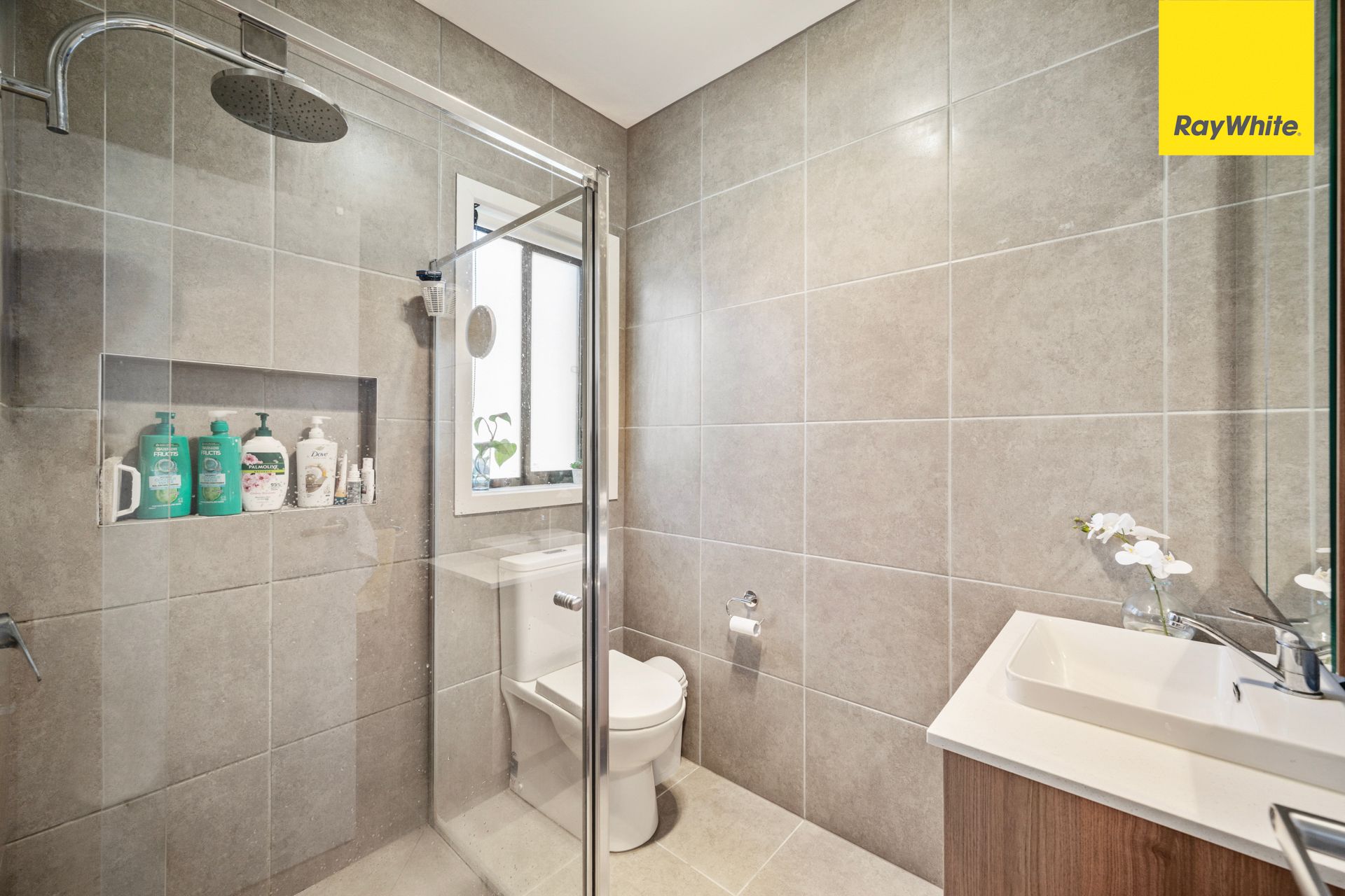 19 Babina Avenue — photo 4 of 19