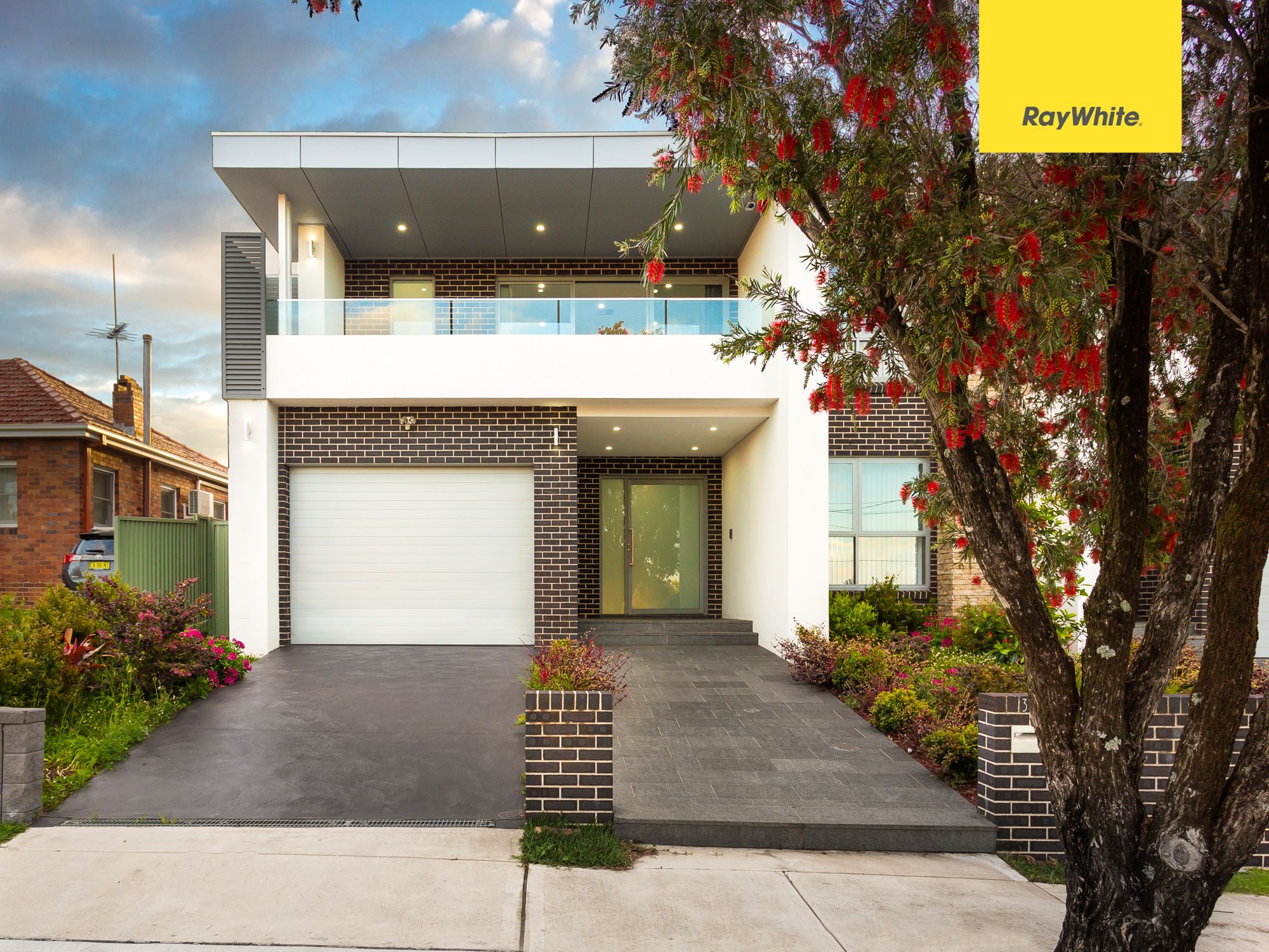 3 ENOGGERA Road, Beverly Hills NSW 2209