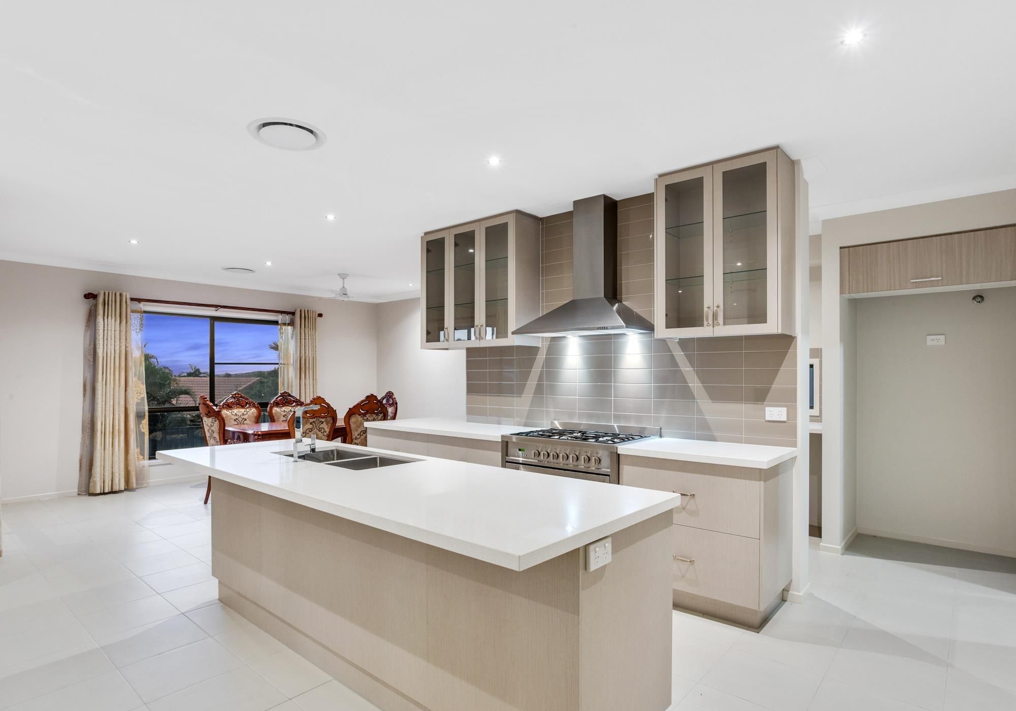 25 Lance Drive, Mount Warren Park, QLD 4207