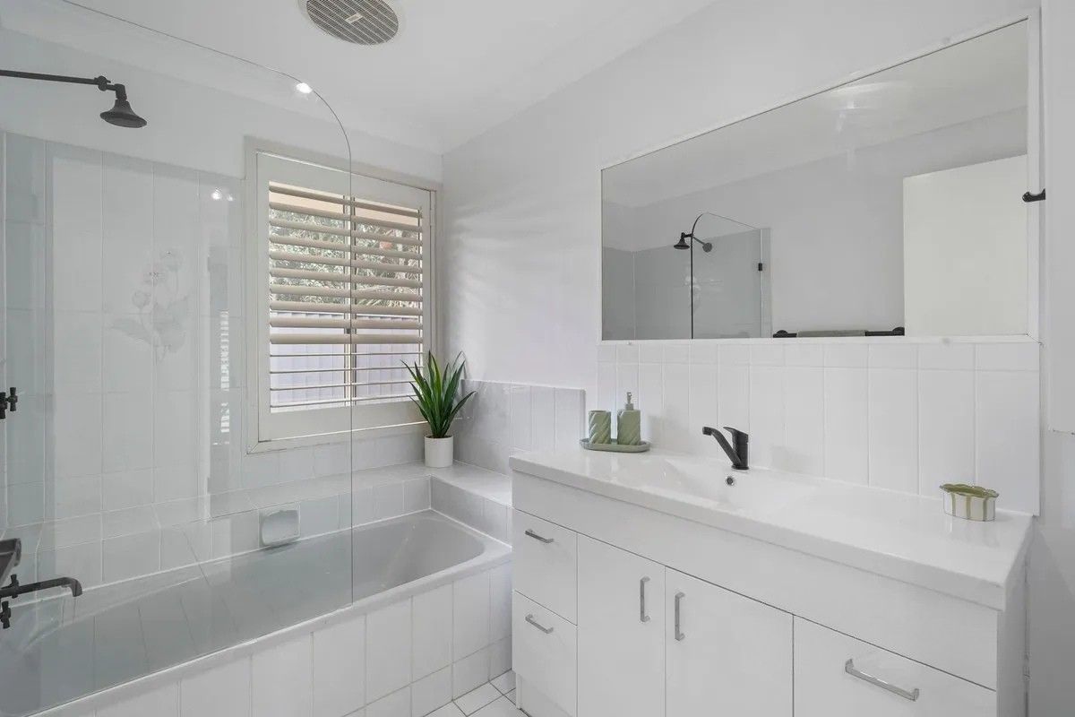 42 Adaminaby Drive — photo 13 of 21
