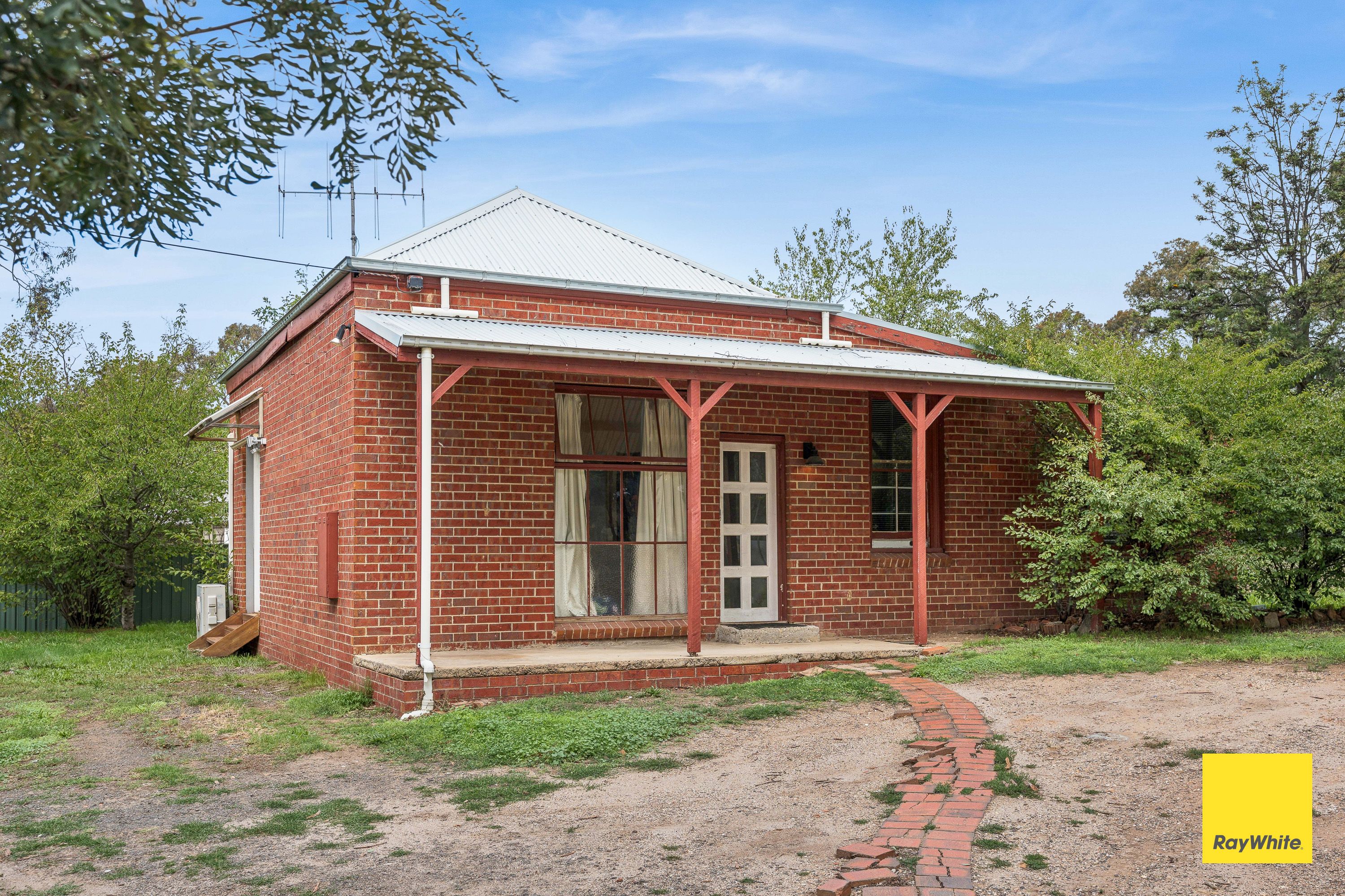 35 Greenwood Drive, Kennington, VIC 3550