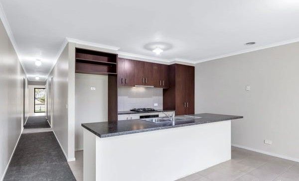 18 Kingbird Avenue, Tarneit, VIC 3029