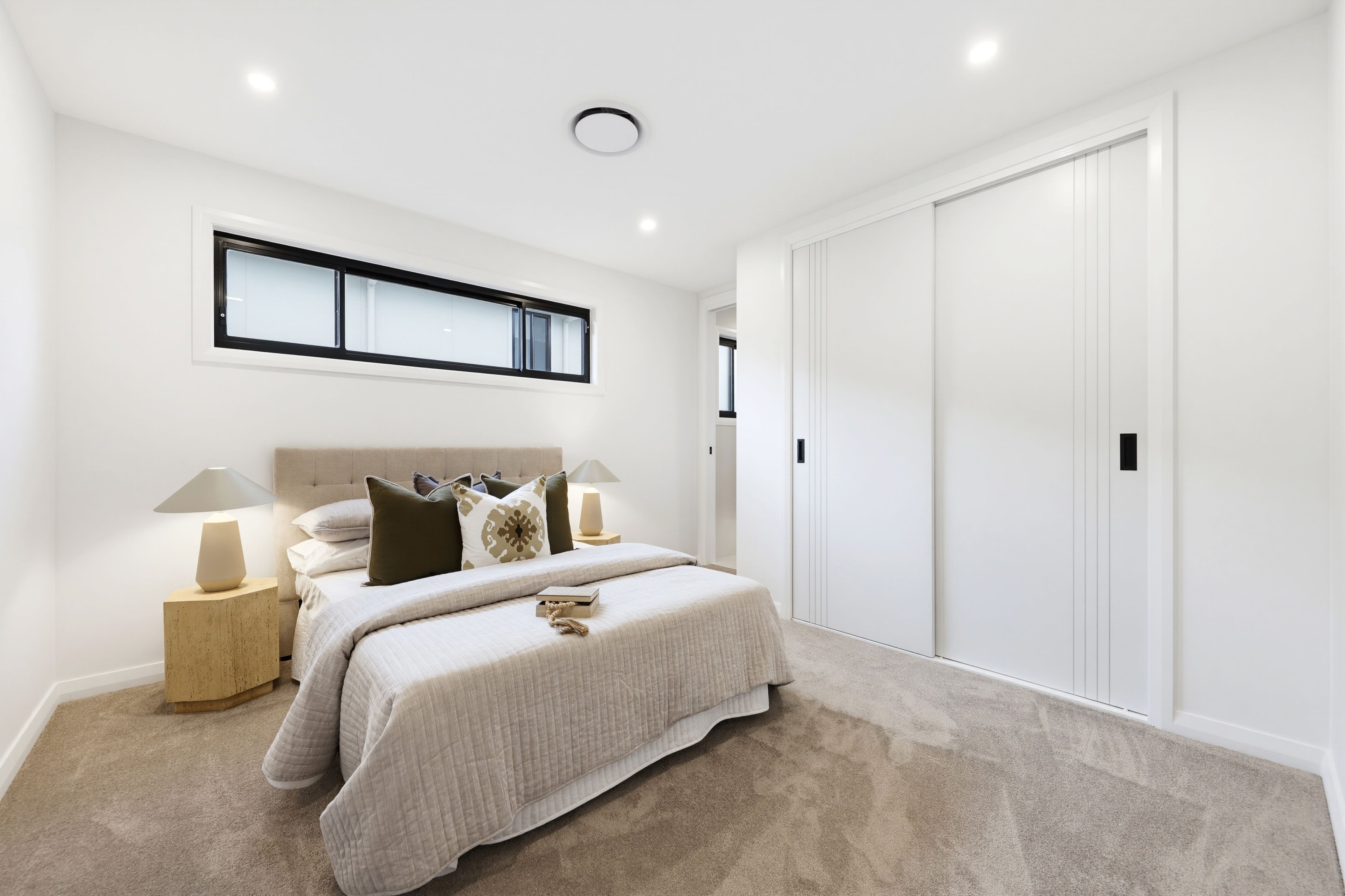 135 Carisbrook Street — photo 15 of 24