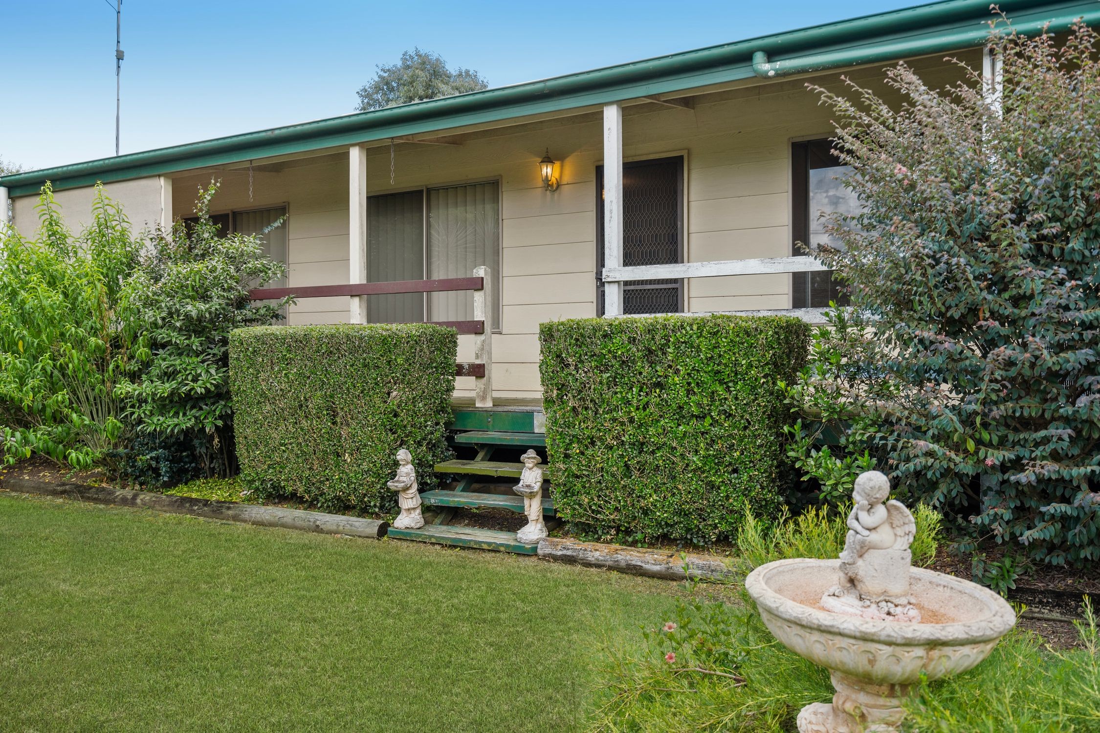 33 Jahn Drive, Glenore Grove, QLD 4342