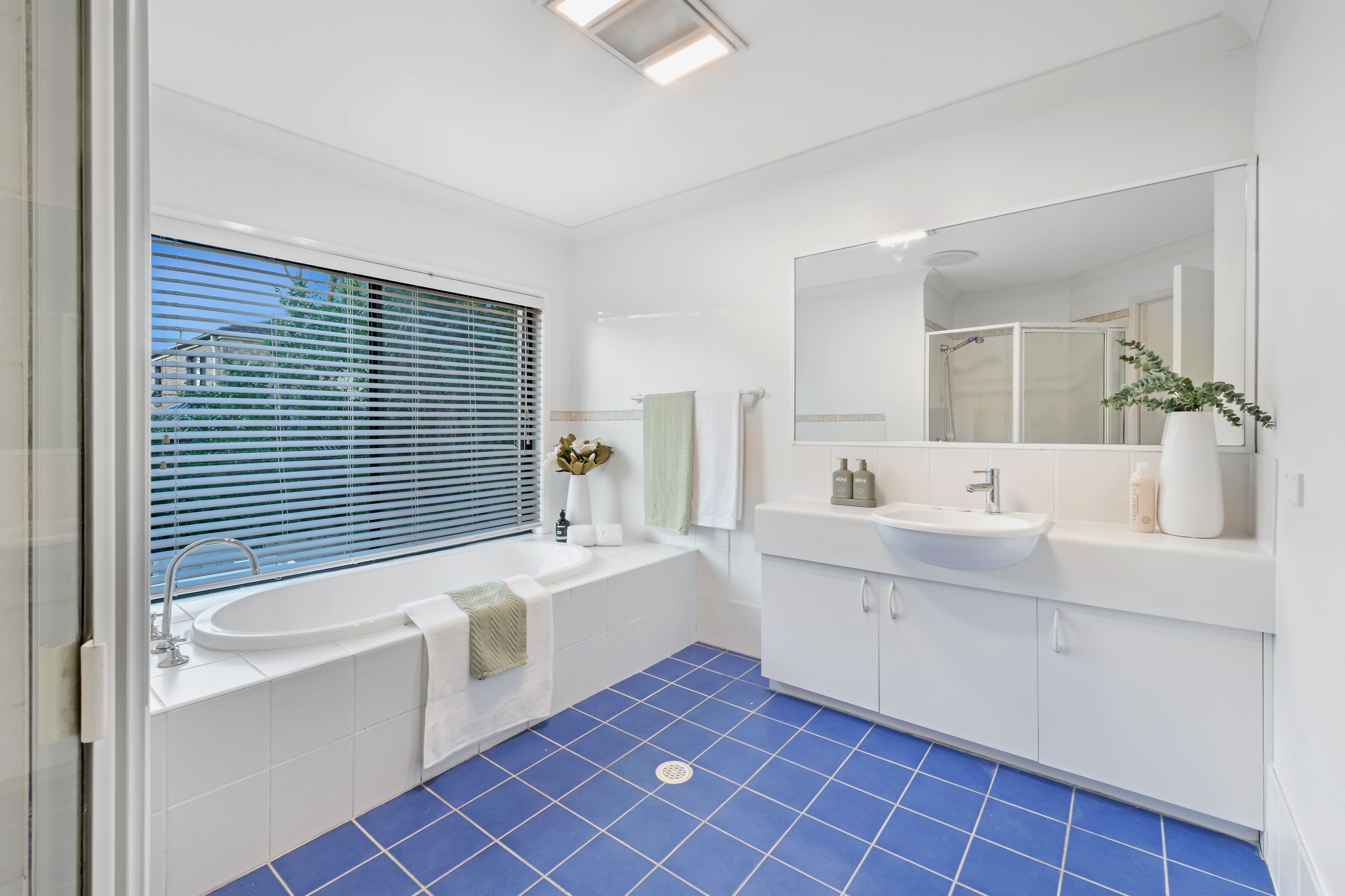 80 Rosebery Road — photo 12 of 16
