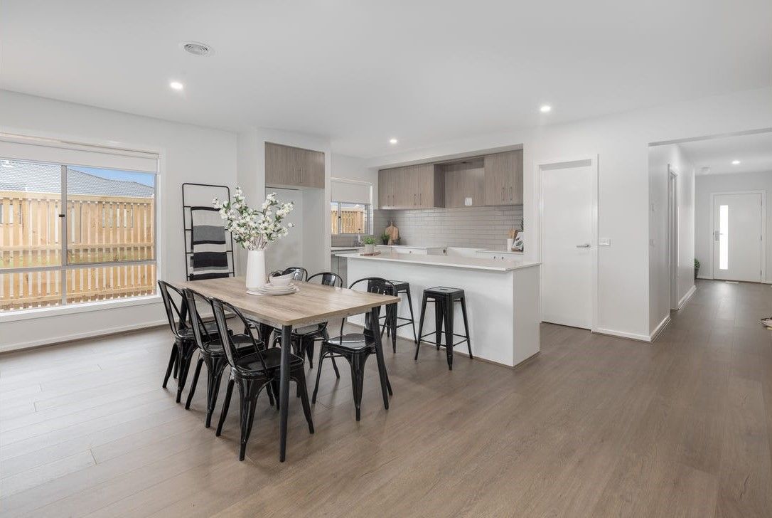 79 Danube Road — photo 2 of 9