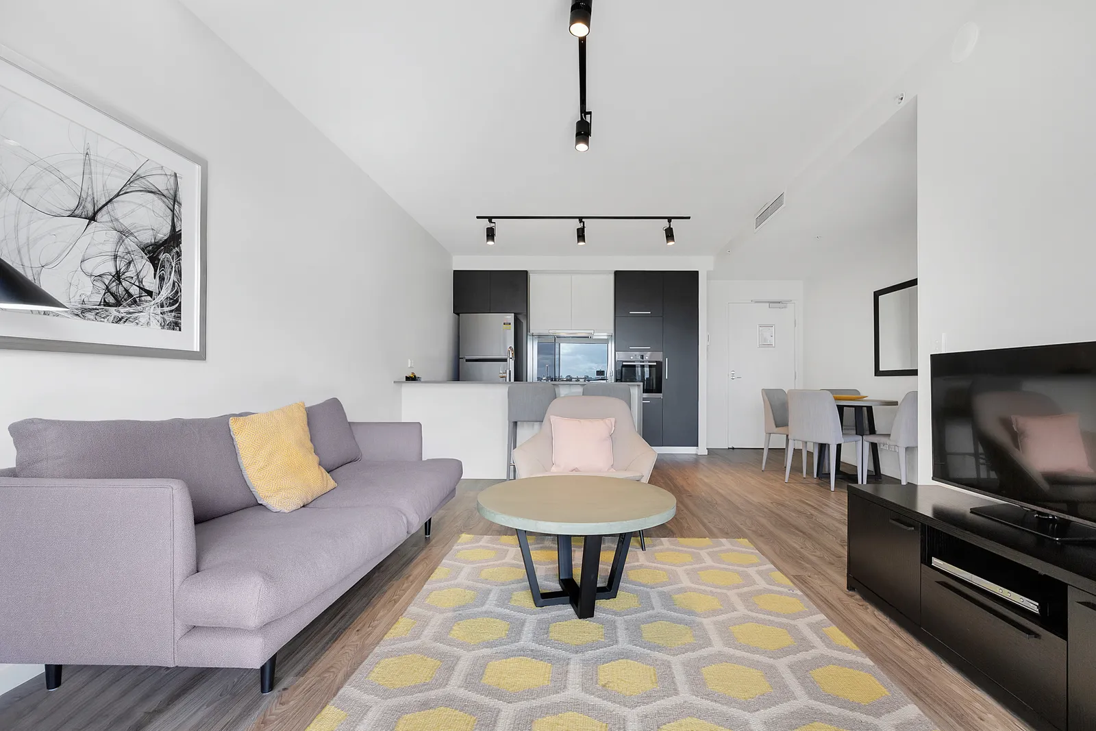 2083/9 Edmondstone Street, South Brisbane