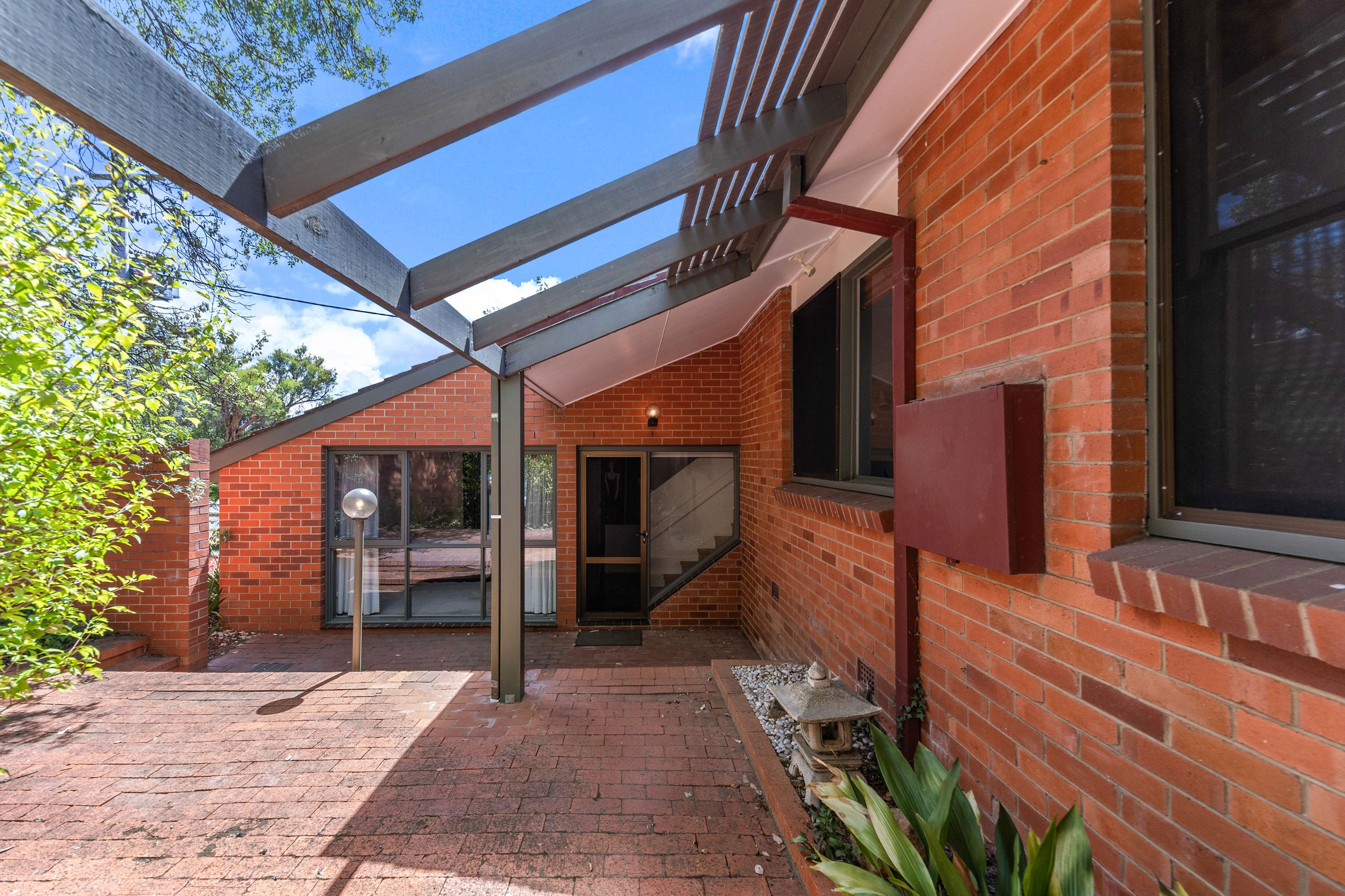 28 Robertson Street, Curtin ACT 2605