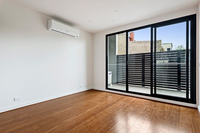 2/18 Gilbert Road, Preston, VIC 3072