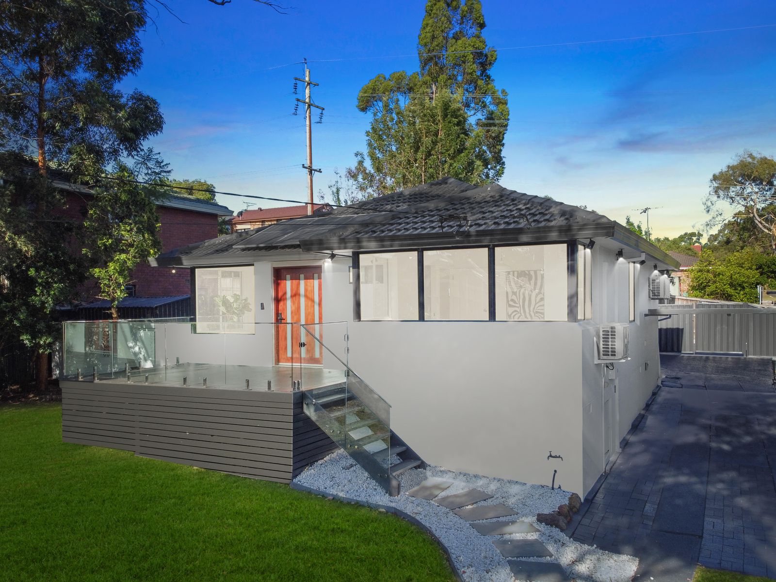 54 Tamboura Avenue