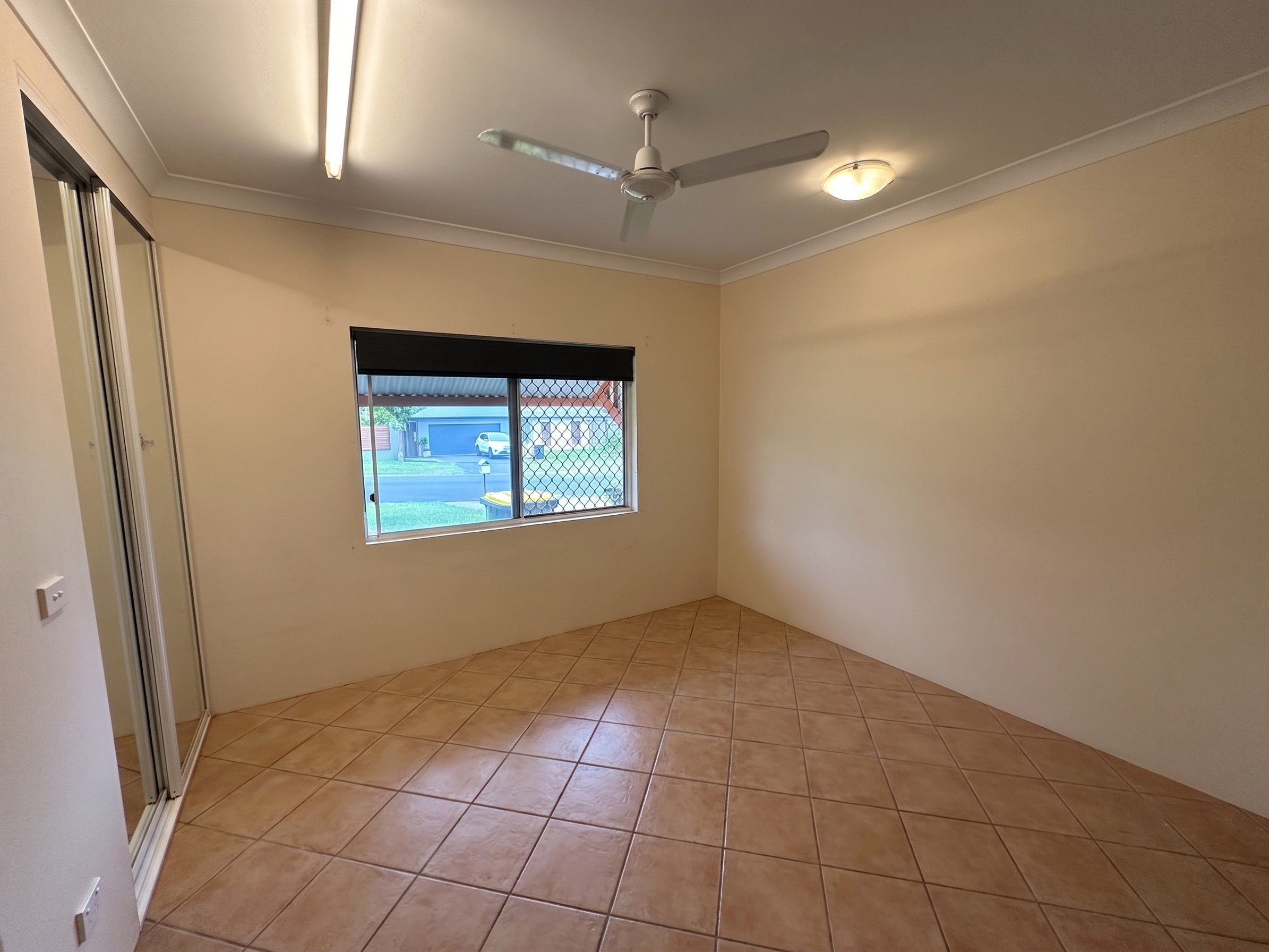 78 Loder Street — photo 10 of 14
