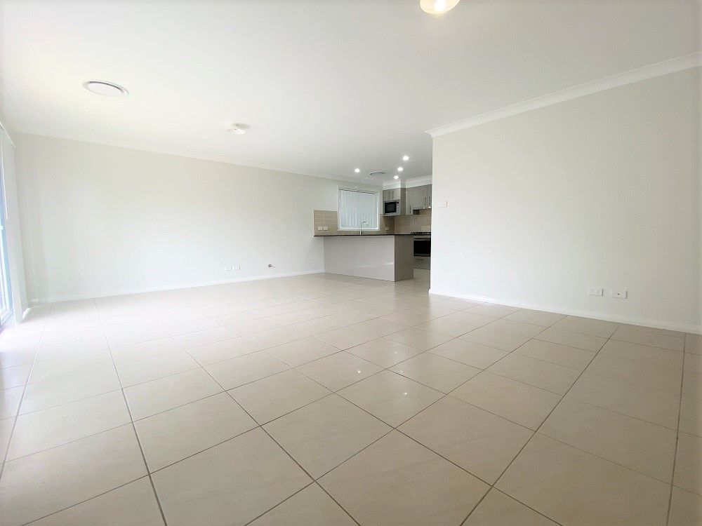 11 Mooney Street, Spring Farm, NSW 2570