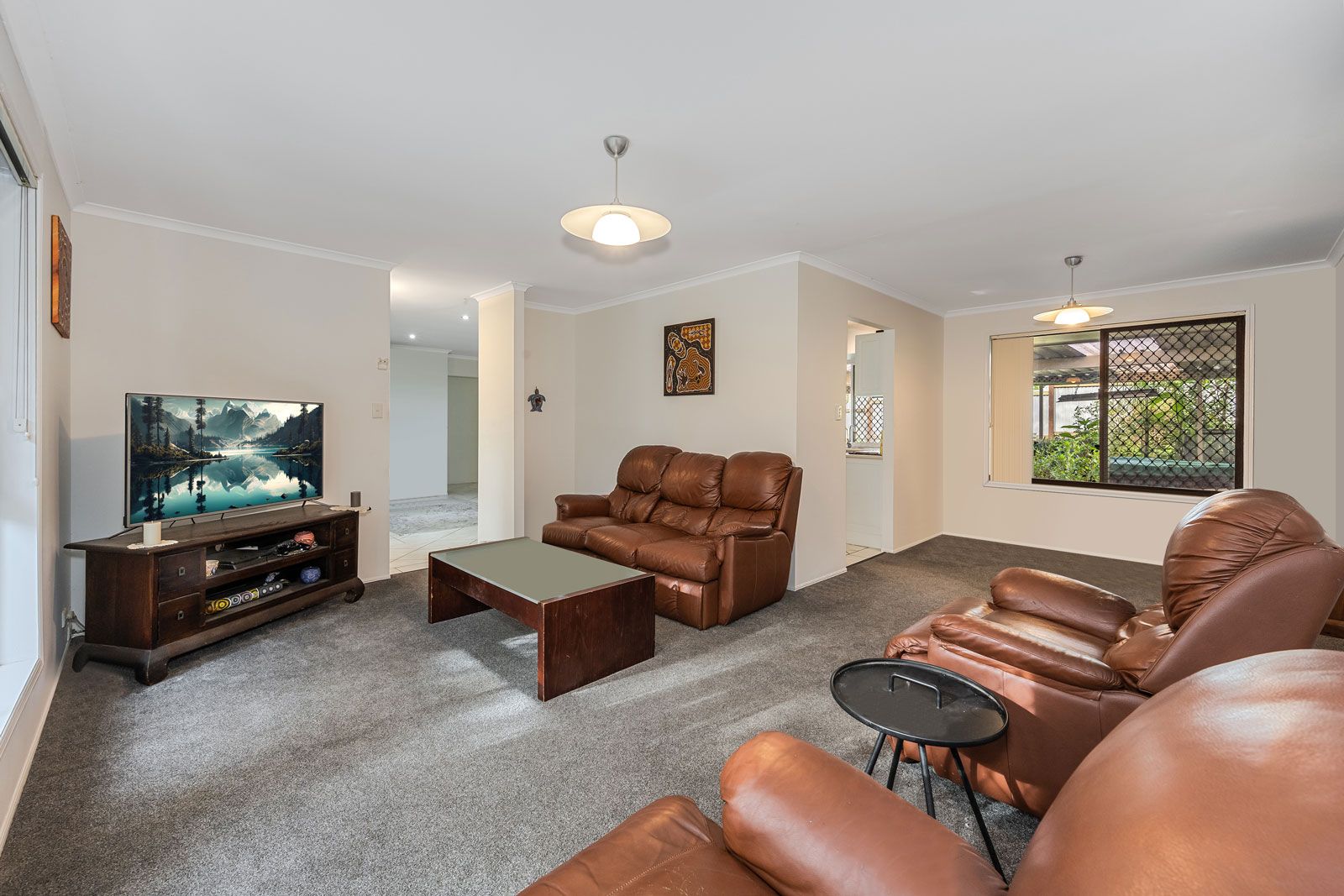 18 Ulster Drive — photo 4 of 12