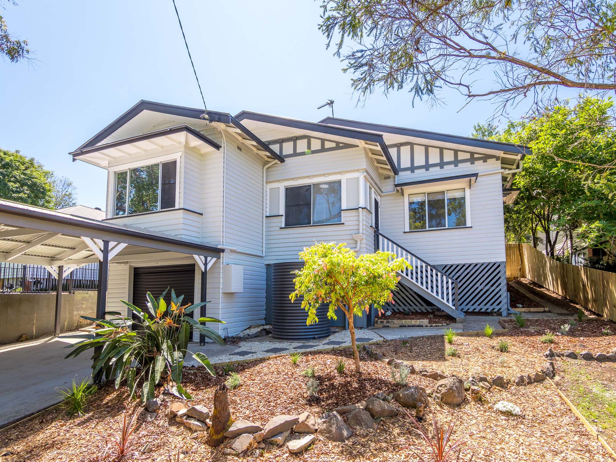 10 Bent Street — photo from Ray White Lismore