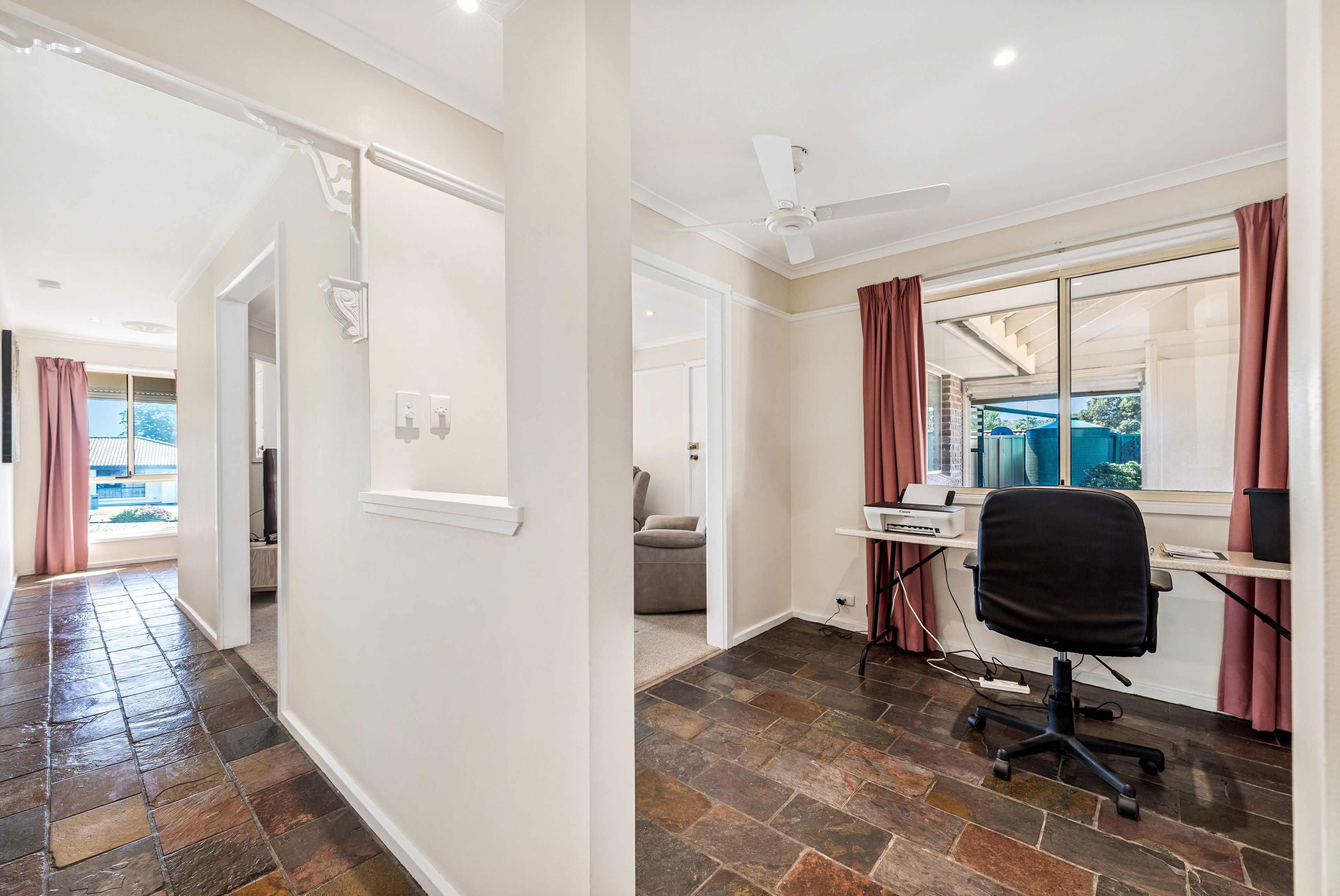 27 Kooyonga Way — photo 13 of 25