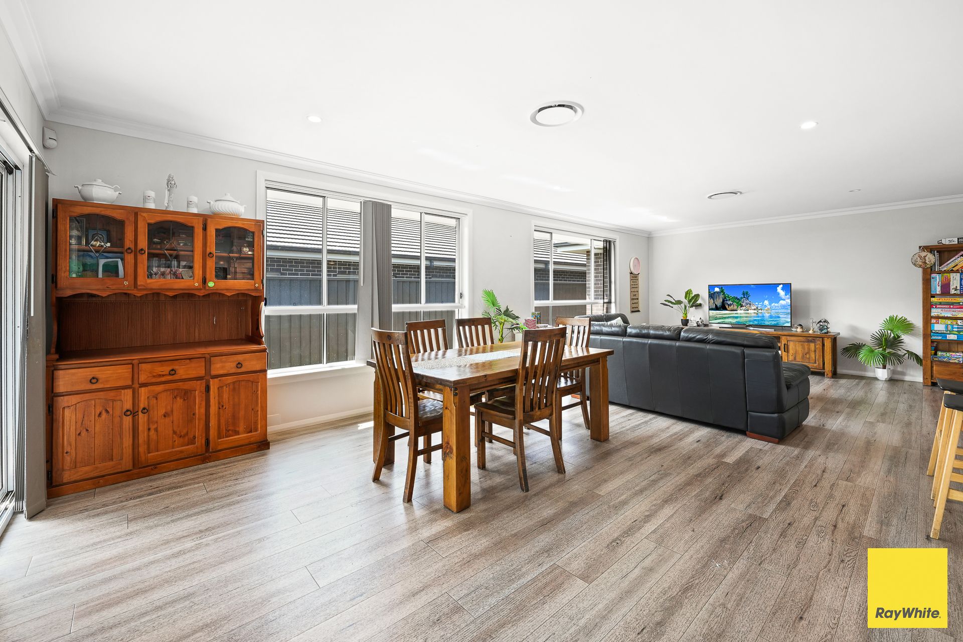 24 Banfield Drive — photo 4 of 15