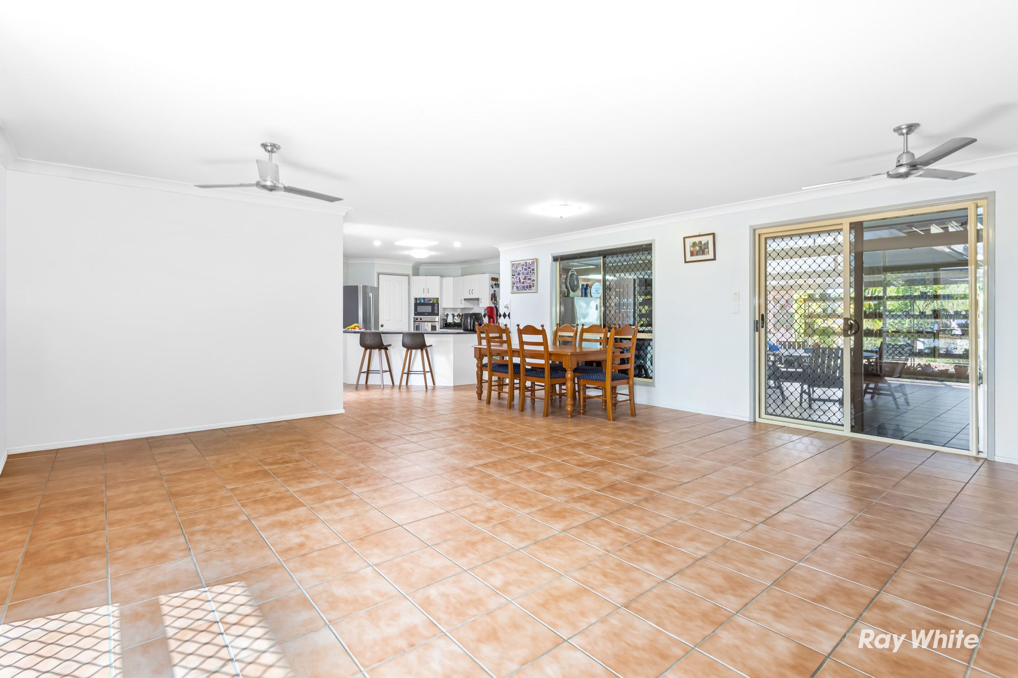 1-3 Archer Court — photo 4 of 24