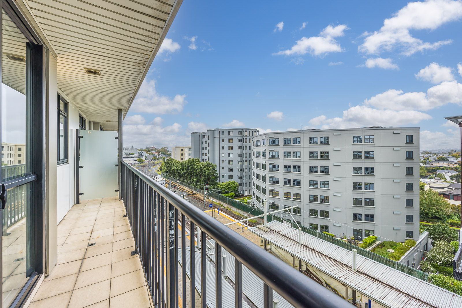 A405/176 Broadway, Newmarket, Auckland City