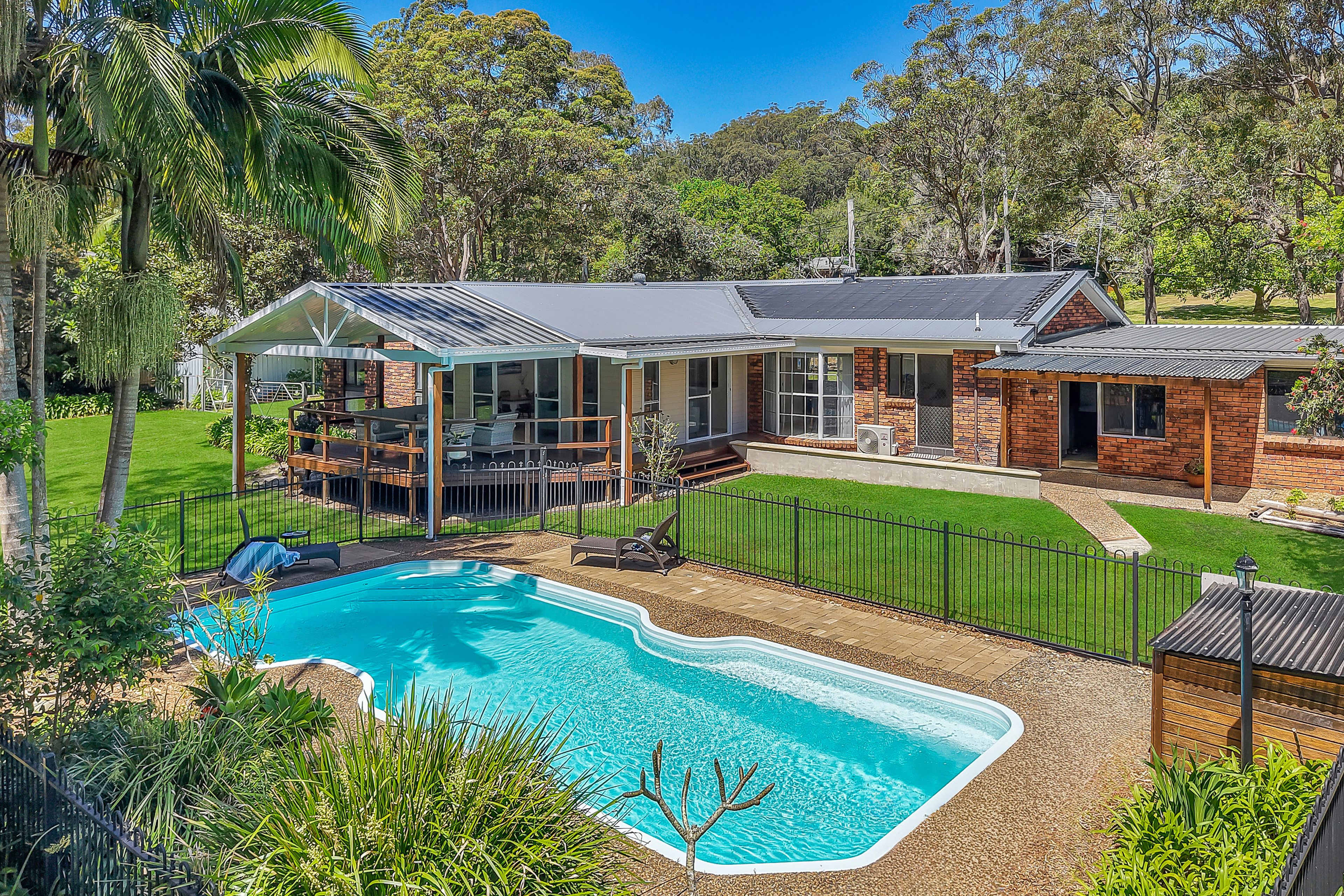 3 Pomona Road , Empire Bay NSW 2257