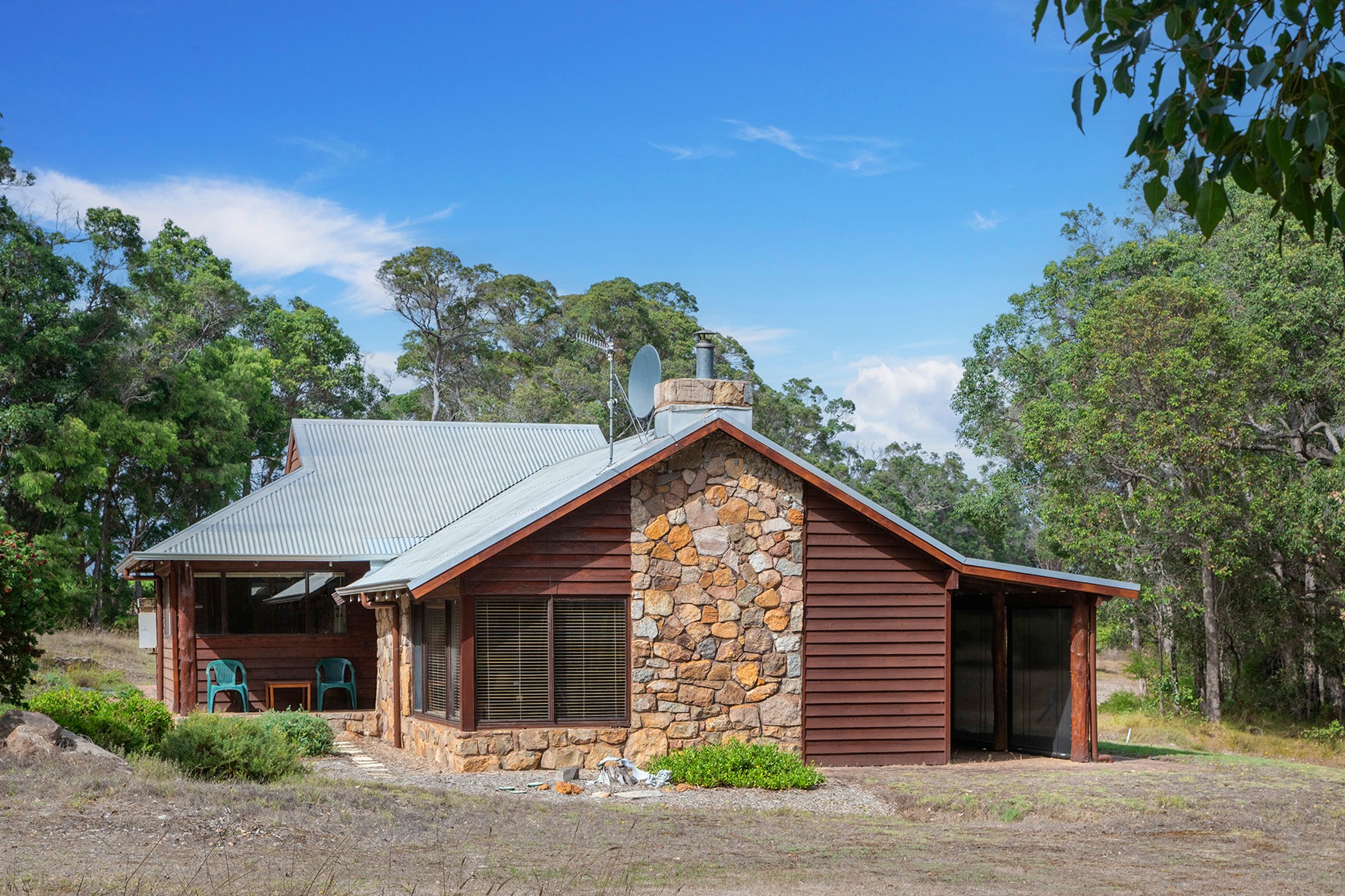 633 Holland Road, Forest Grove, WA 6286