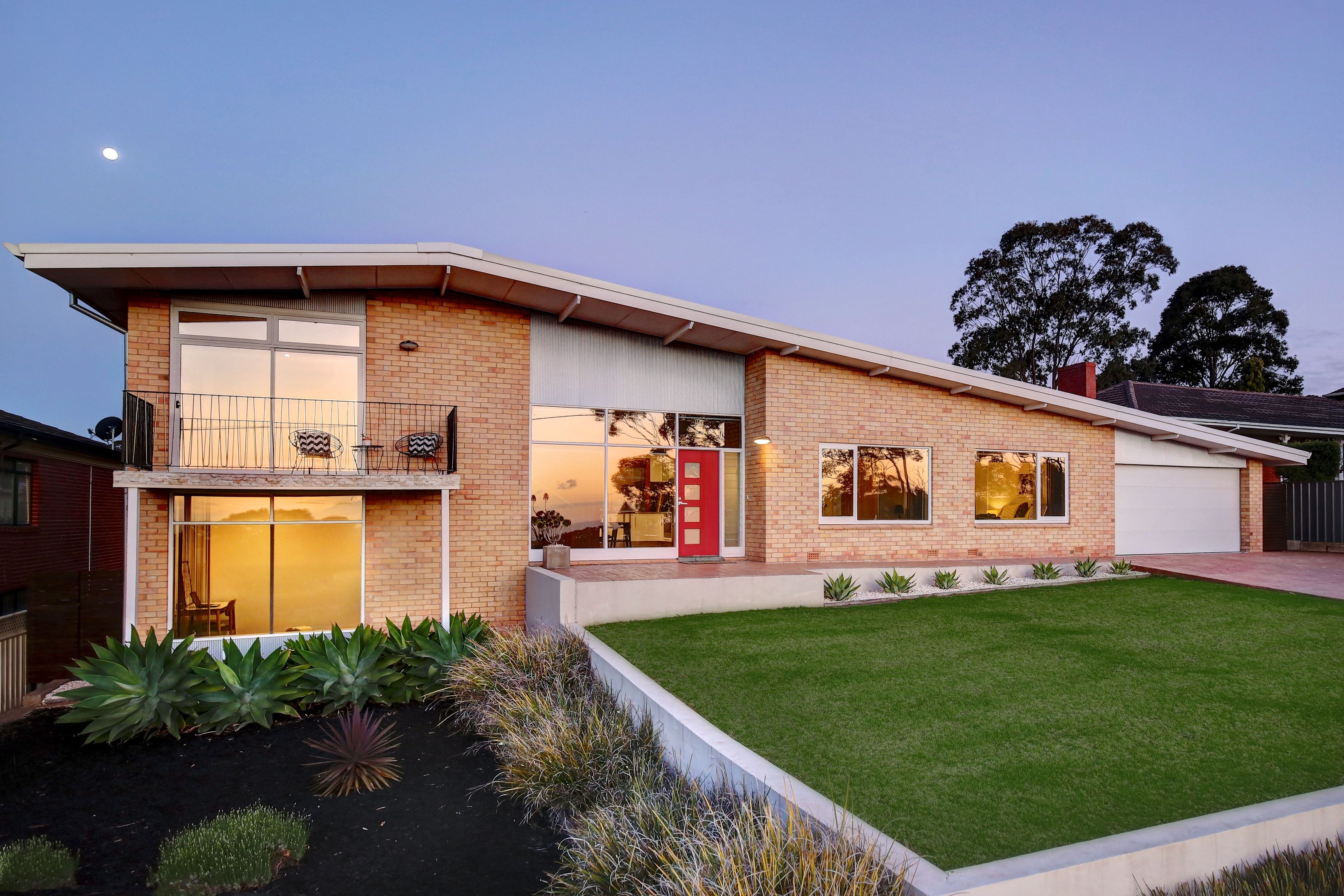 27 Bellevue Drive, Bellevue Heights SA 5050