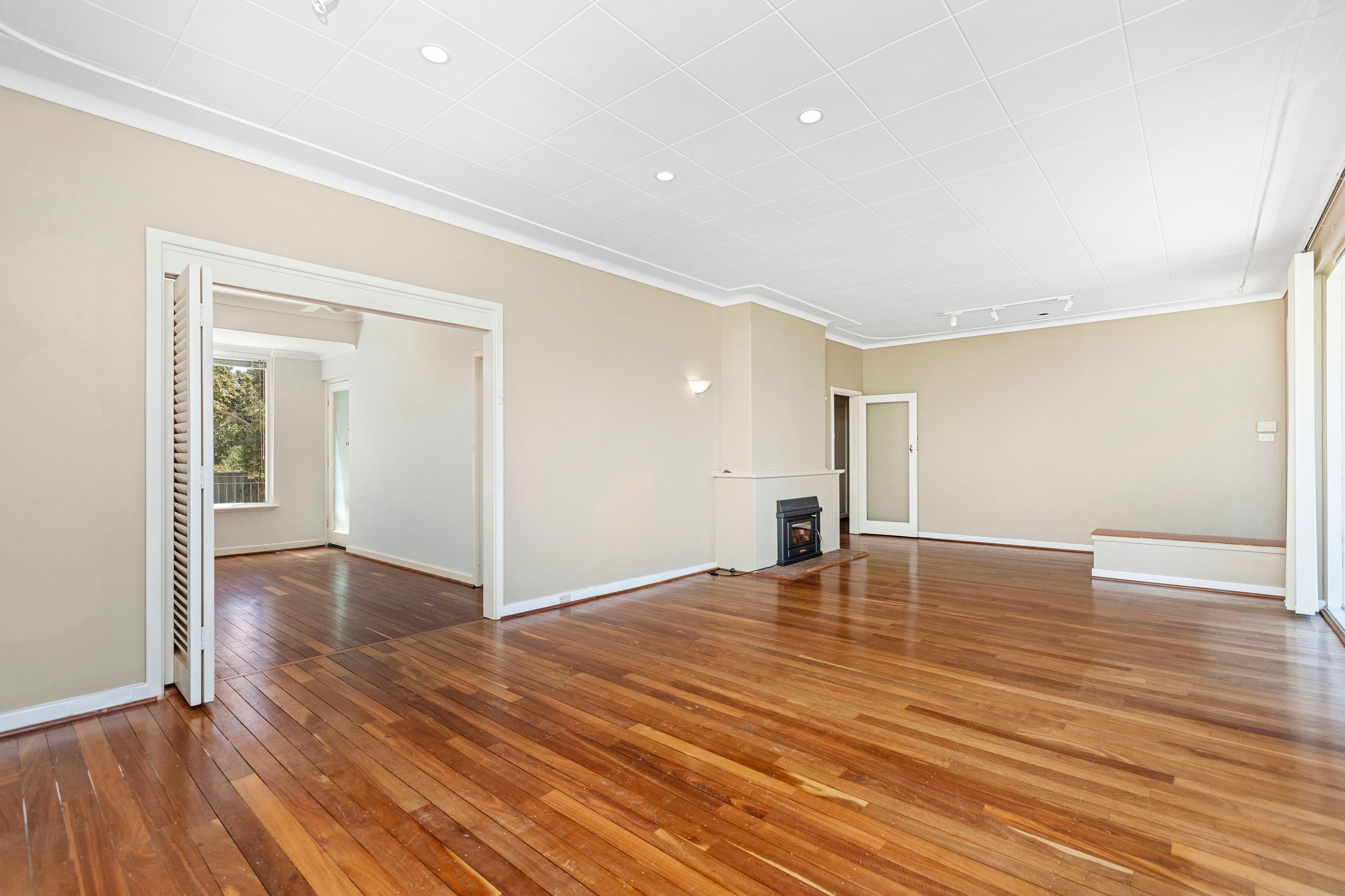 9 Kalinda Drive, City Beach, WA 6015